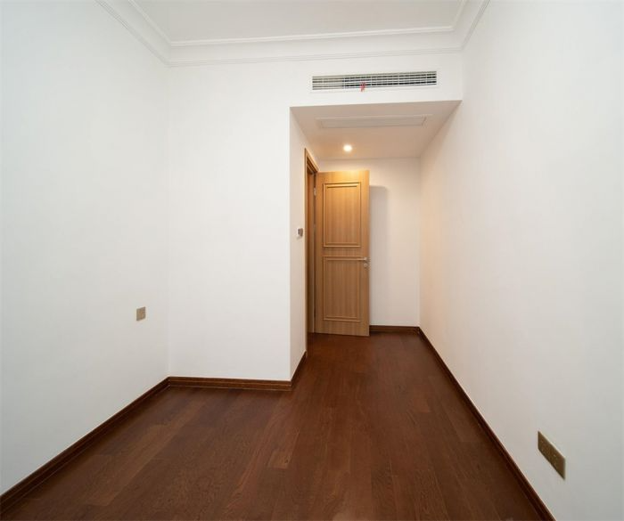 雍华府 4室2厅2卫 137m&sup2;