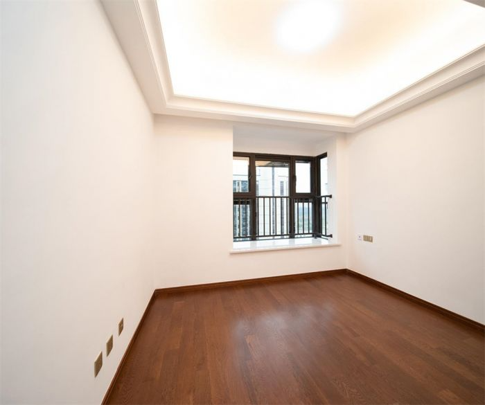 雍华府 4室2厅2卫 137m&sup2;