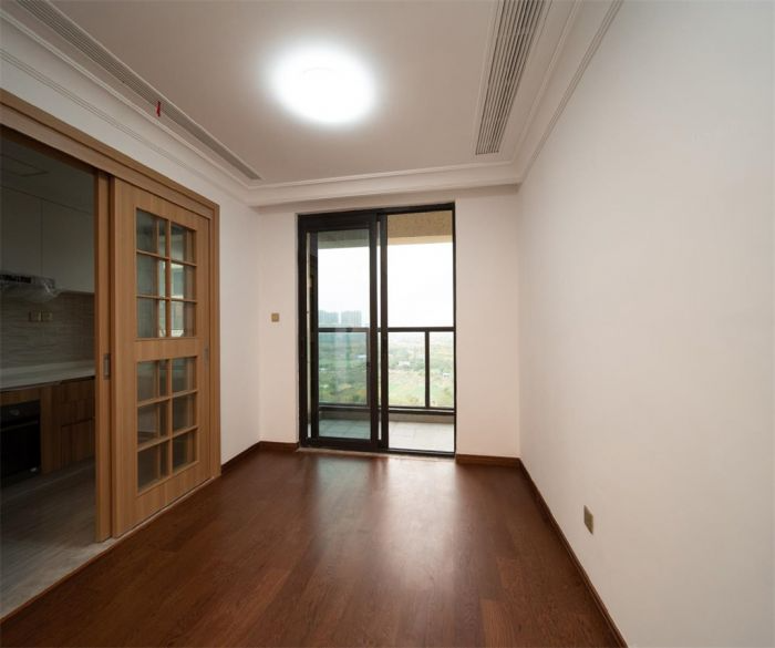 雍华府 4室2厅2卫 137m&sup2;