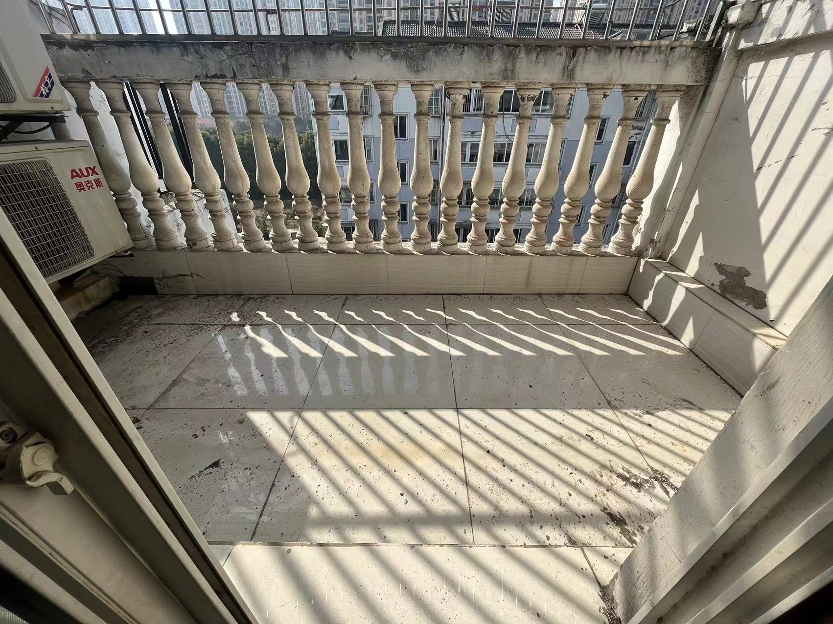 世纪东城 3室3厅2卫 110.00m&sup2;