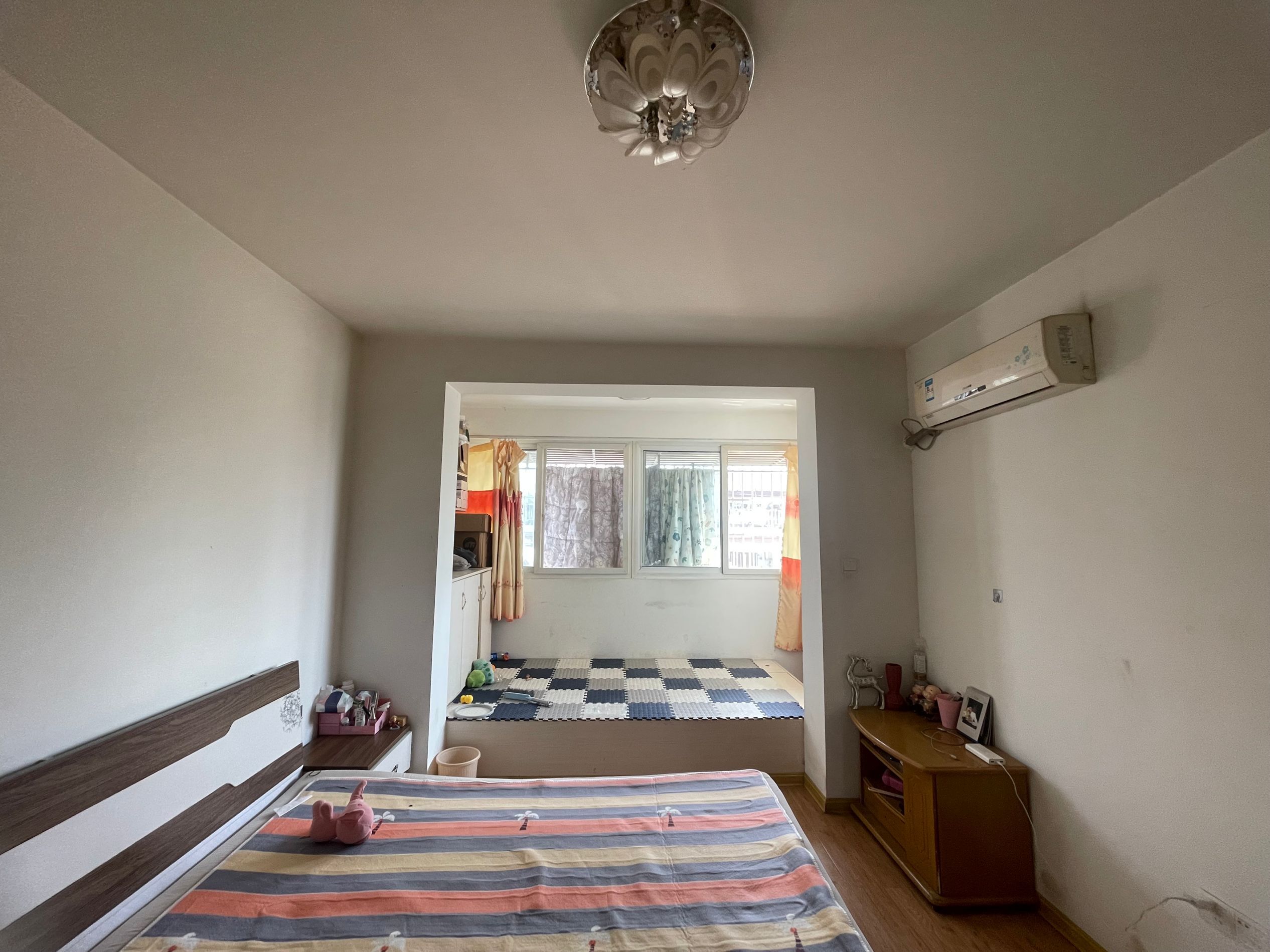 五一新村东区 2室1厅1卫 51.72m&sup2;