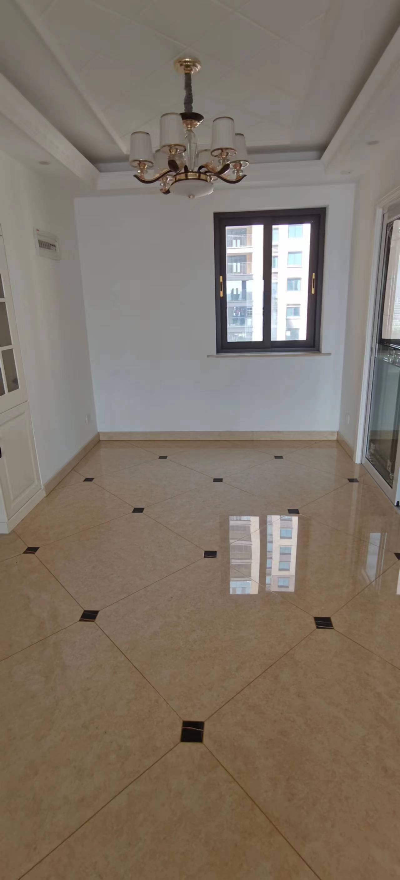景瑞御府 3室2厅2卫 118m²