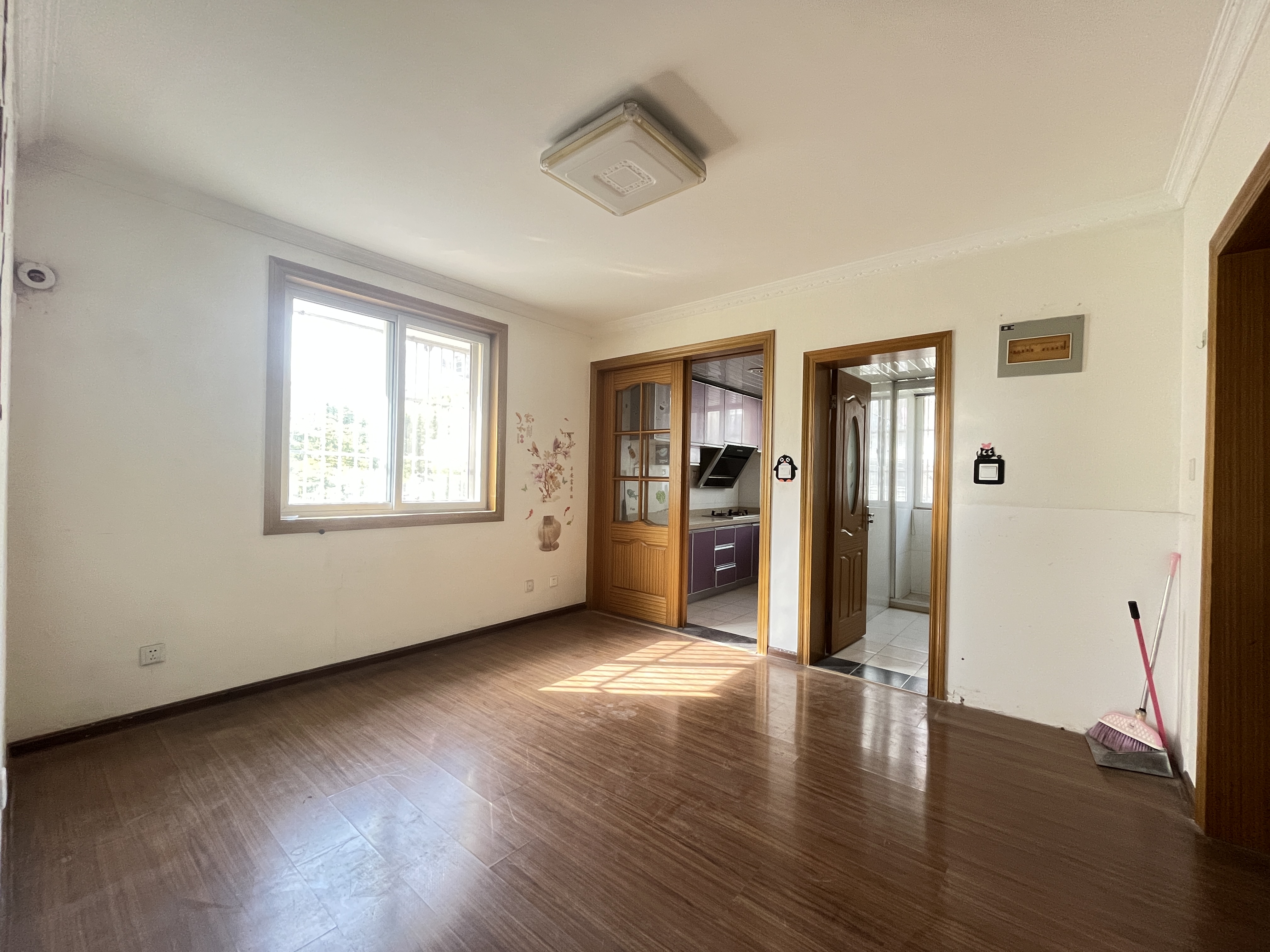 怡居苑 2室2厅1卫 57.65m²