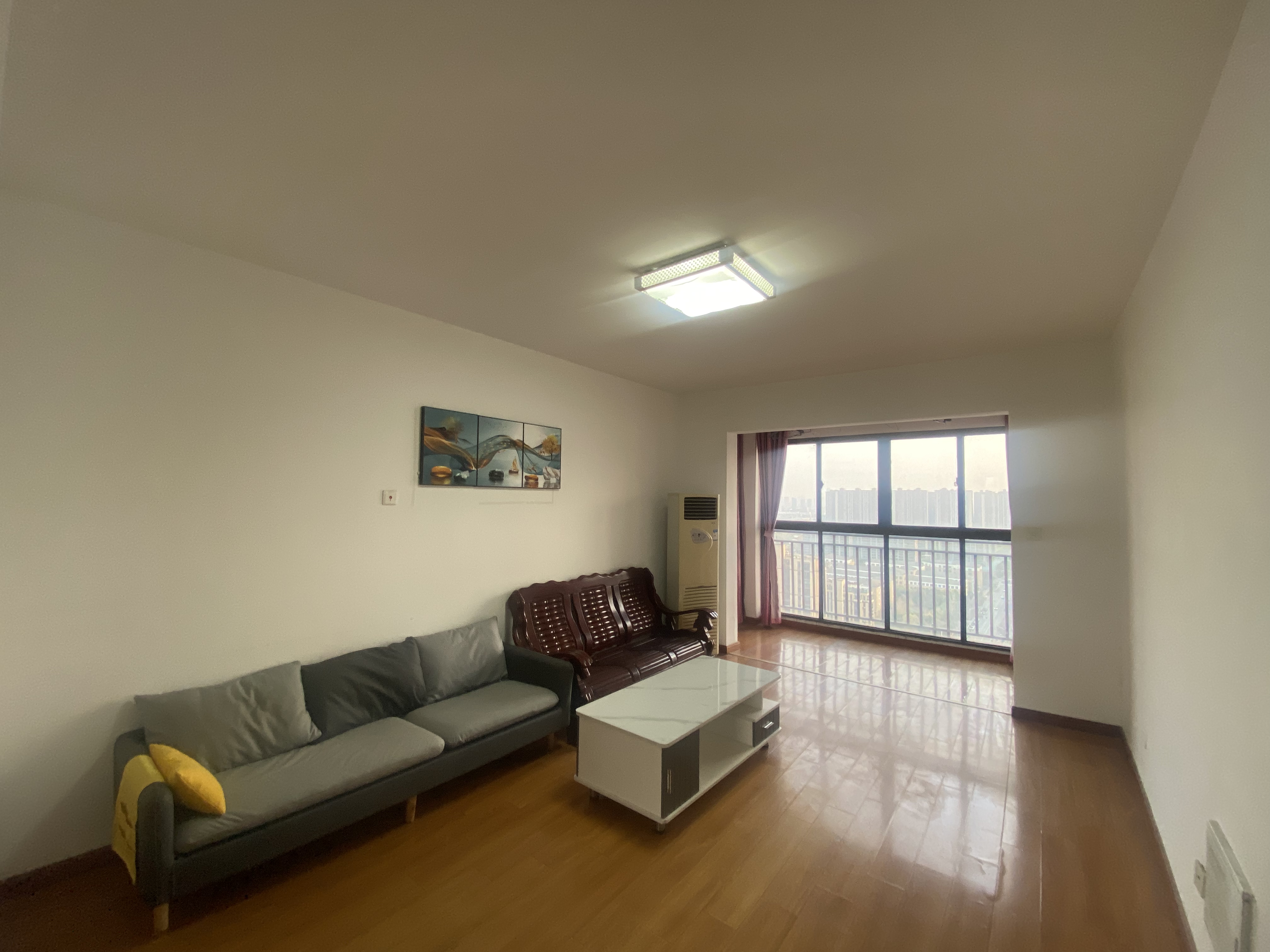 尚海城 3室2厅1卫 120m&sup2;
