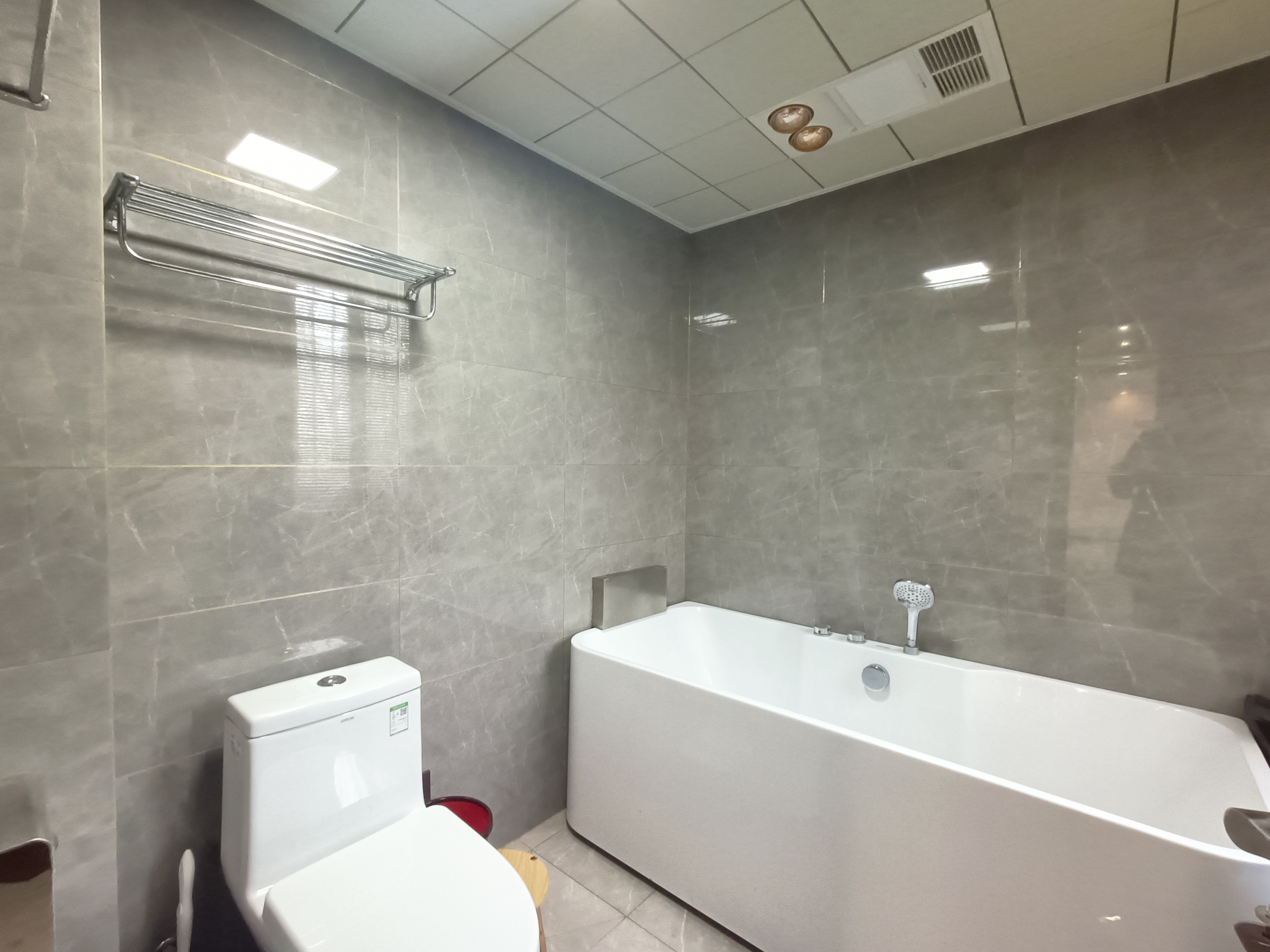 海港新村 3室2厅2卫 143.00m&sup2;