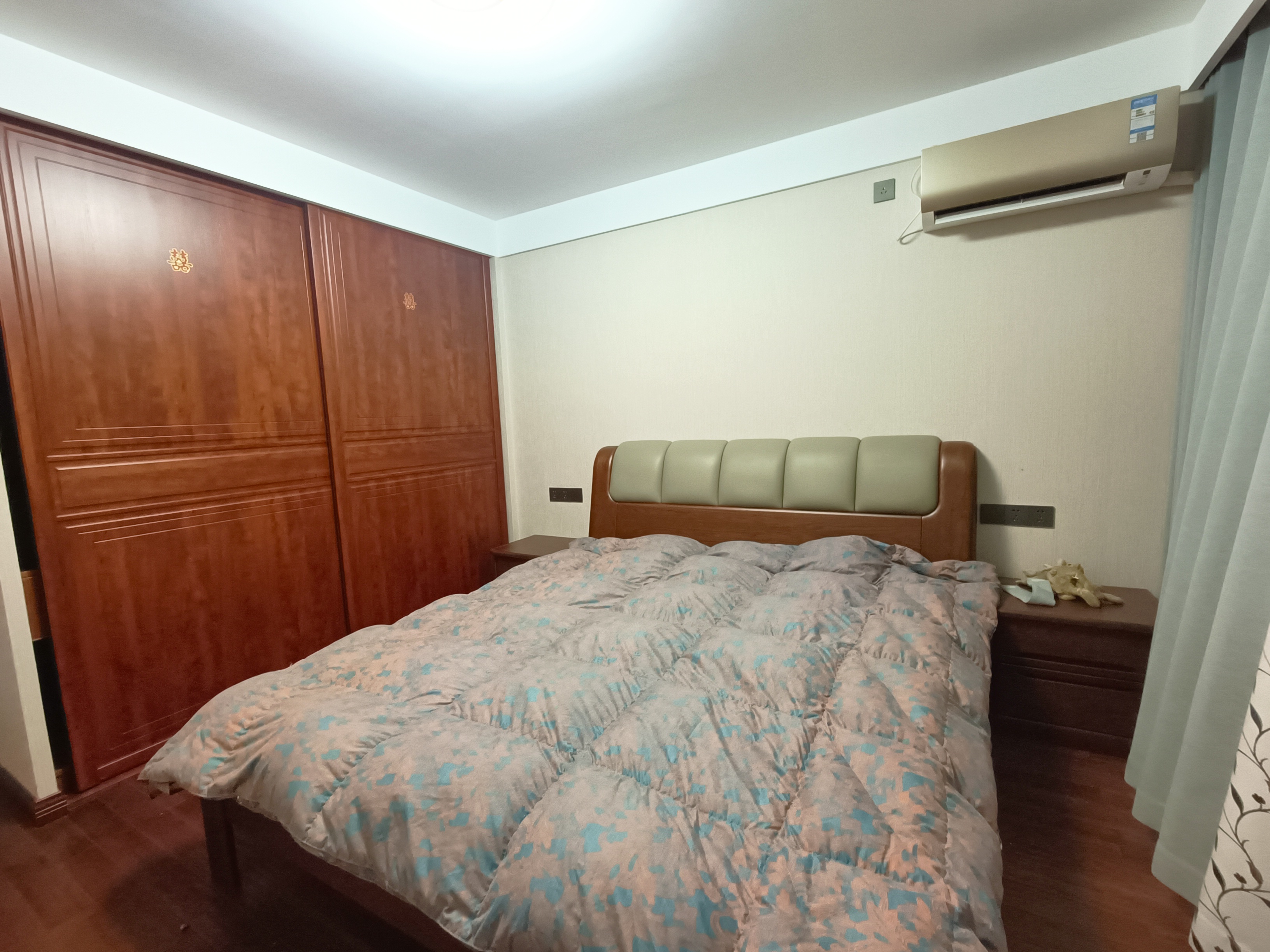 海港新村 3室2厅2卫 143.00m&sup2;