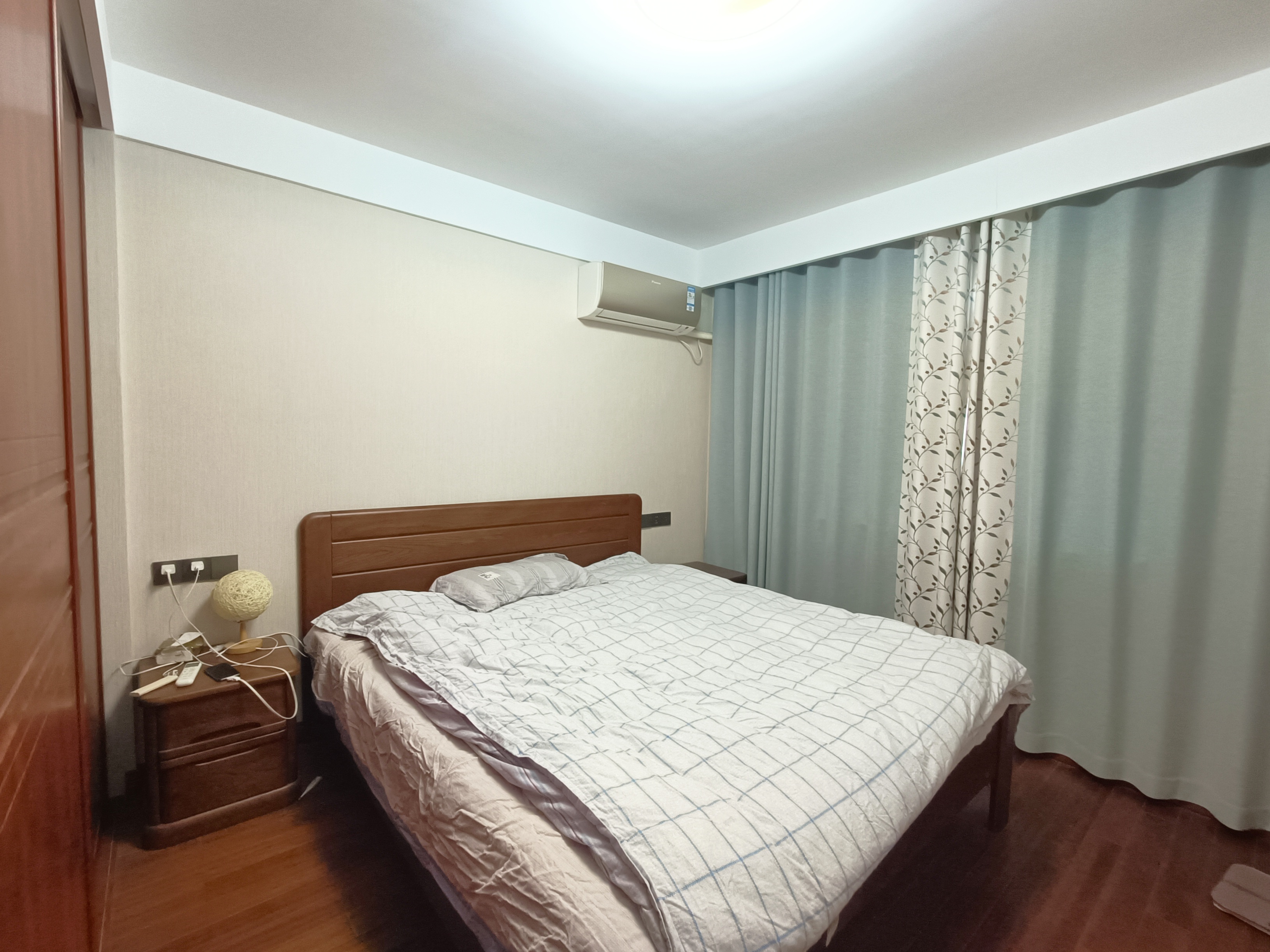 海港新村 3室2厅2卫 143.00m&sup2;