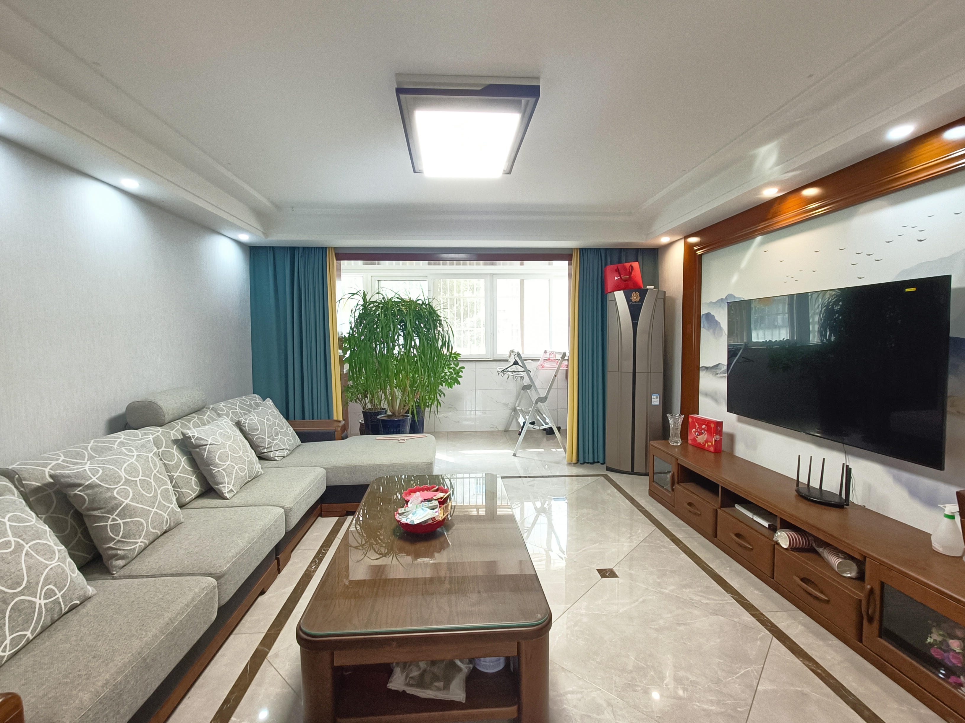 海港新村 3室2厅2卫 143.00m&sup2;