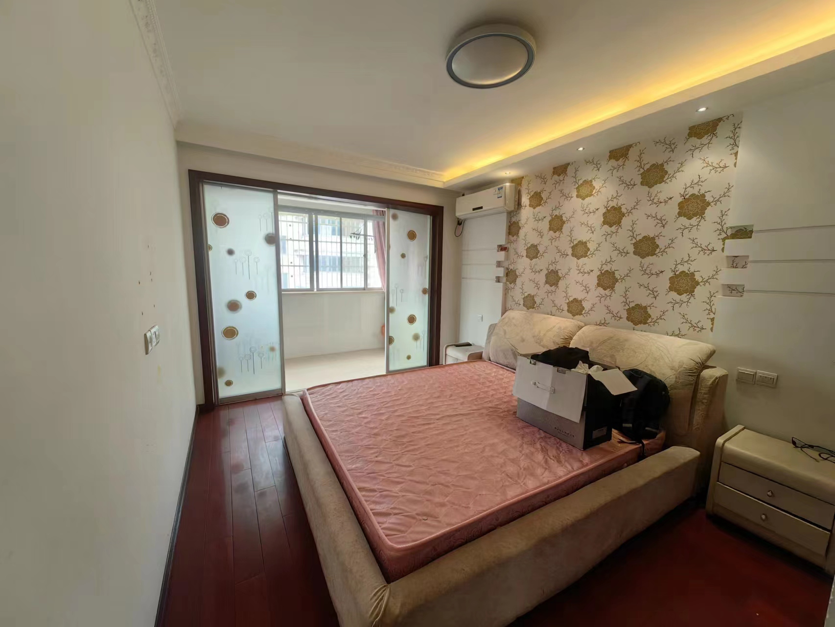 新胜花苑西区 3室2厅1卫 105m&sup2;