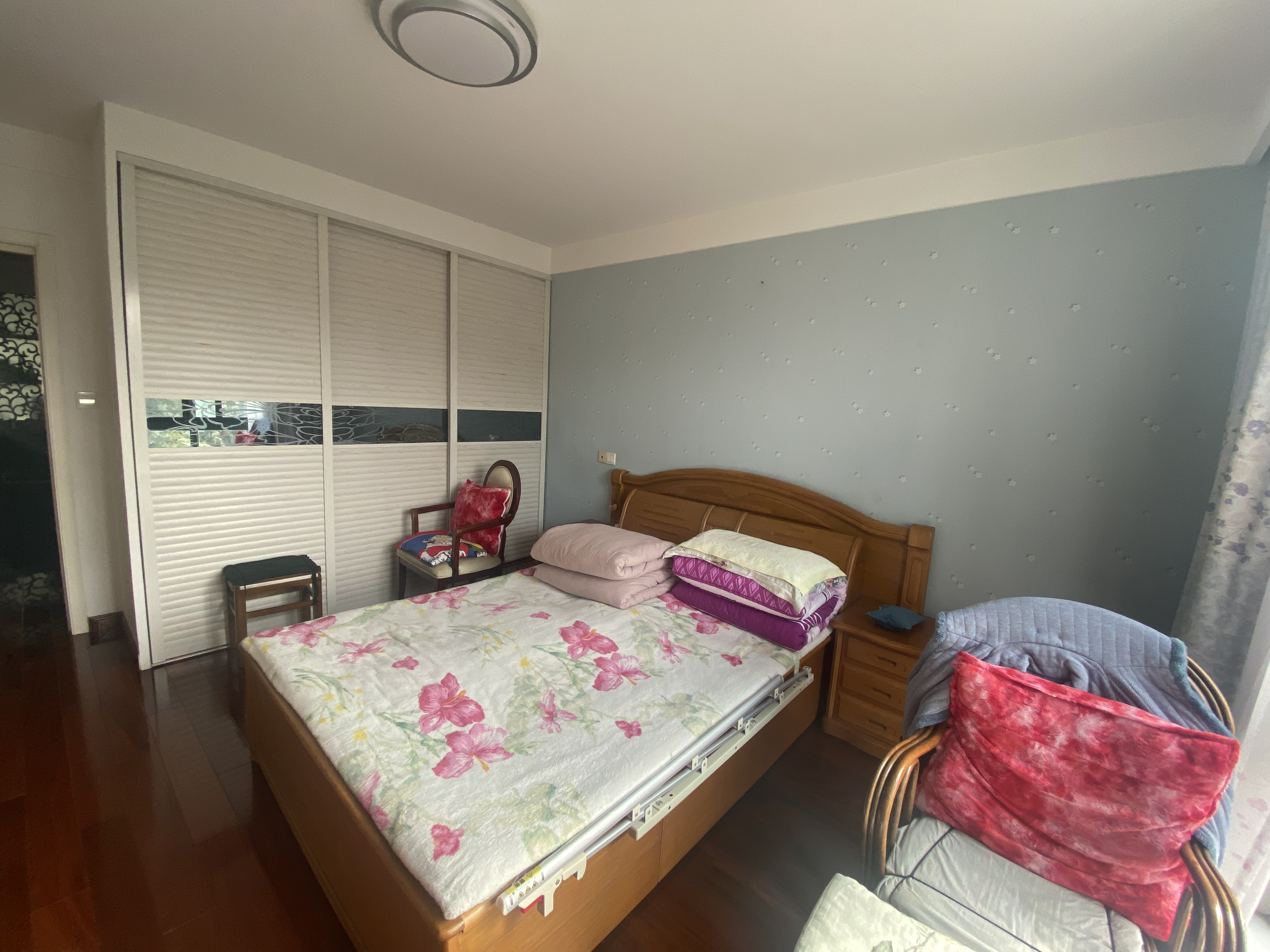 凤凰莱茵苑 2室2厅2卫 98.45m&sup2;