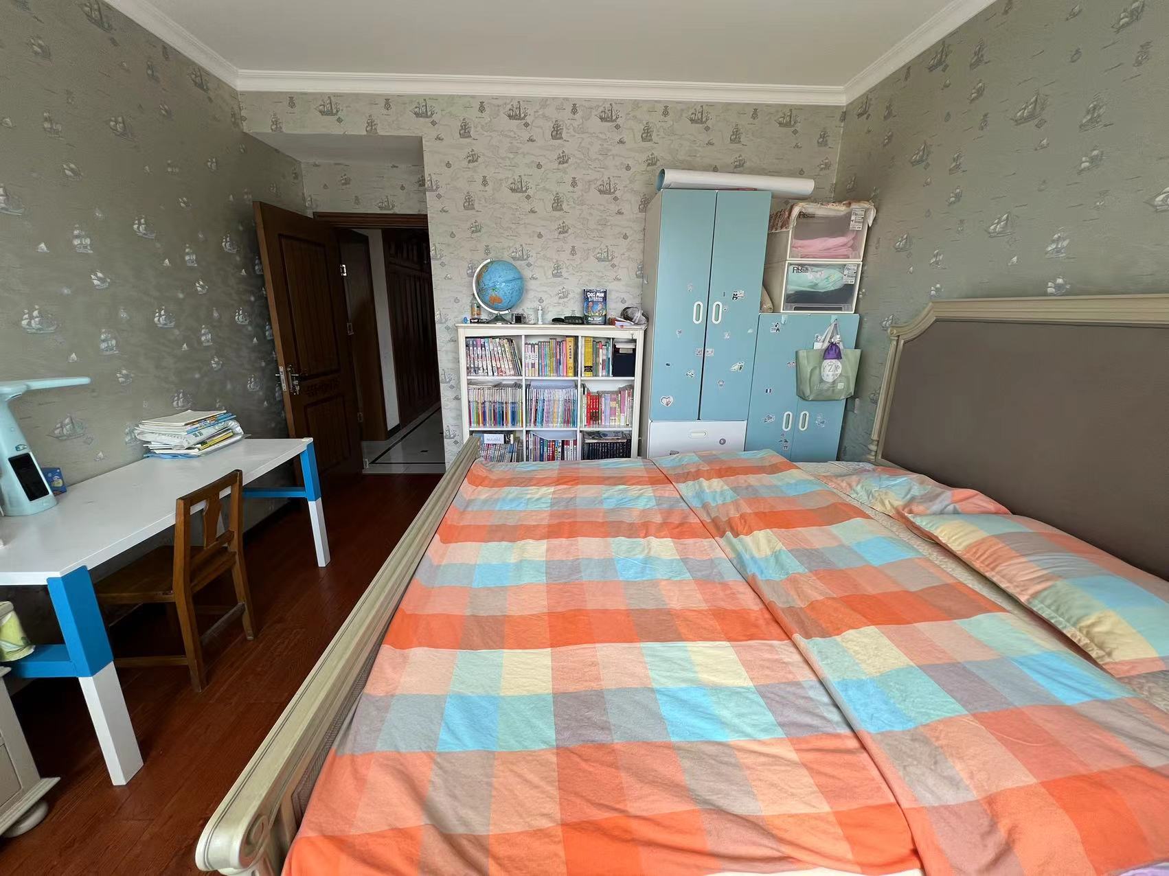 盛和花半里 3室2厅2卫 142.58m&sup2;