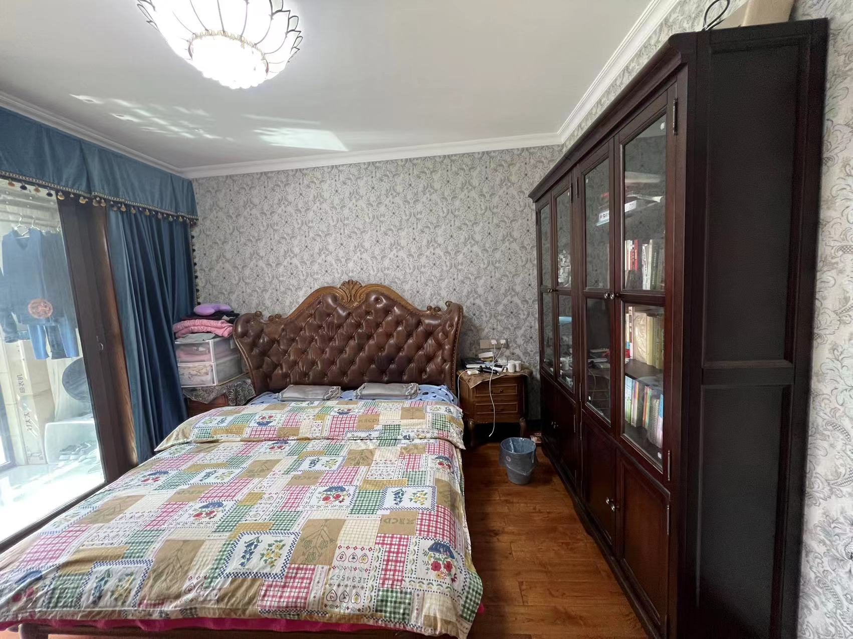 盛和花半里 3室2厅2卫 142.58m&sup2;