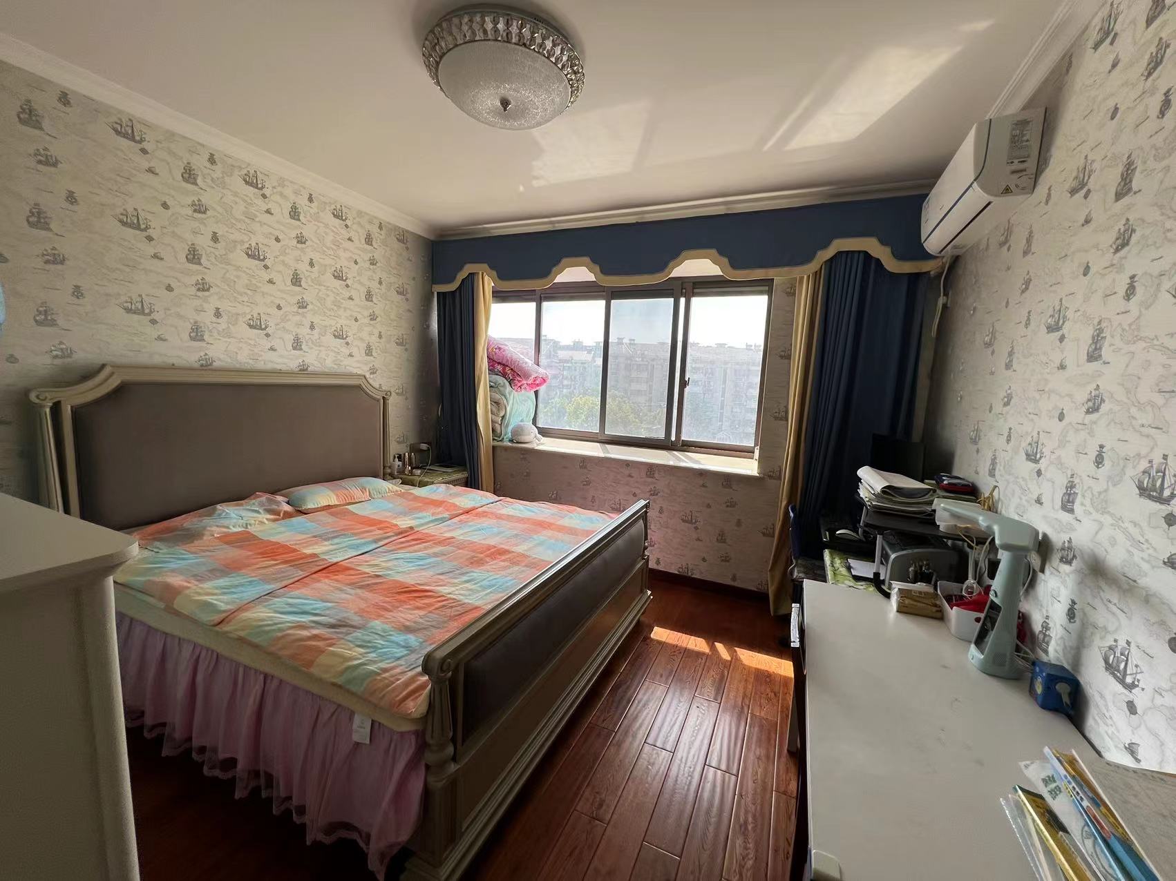 盛和花半里 3室2厅2卫 142.58m&sup2;