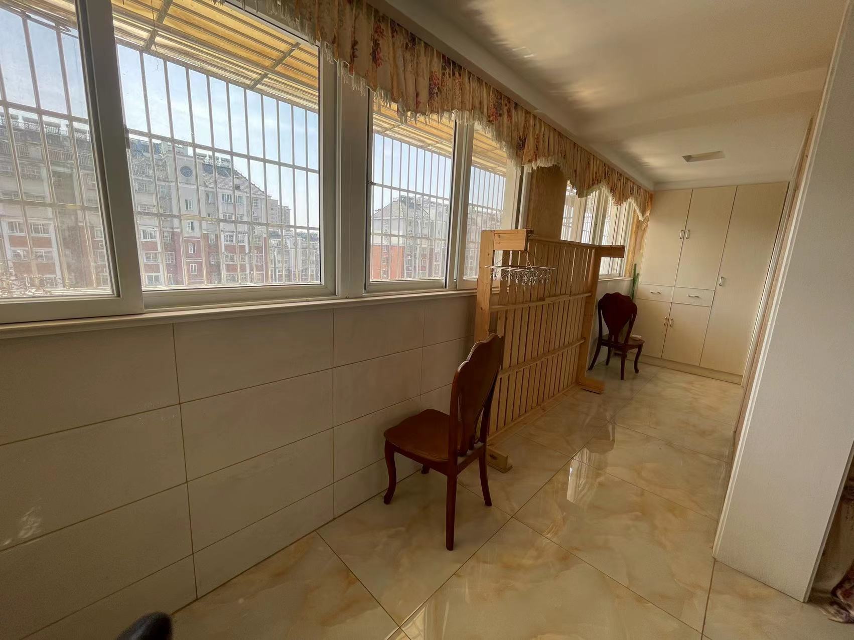 书院坊 3室2厅2卫 136.00m&sup2;