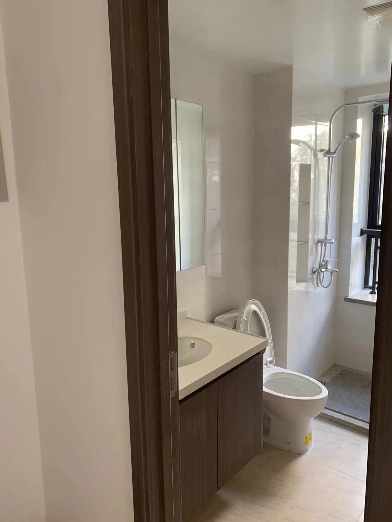 春风南岸东园 4室2厅2卫 167.00m&sup2;