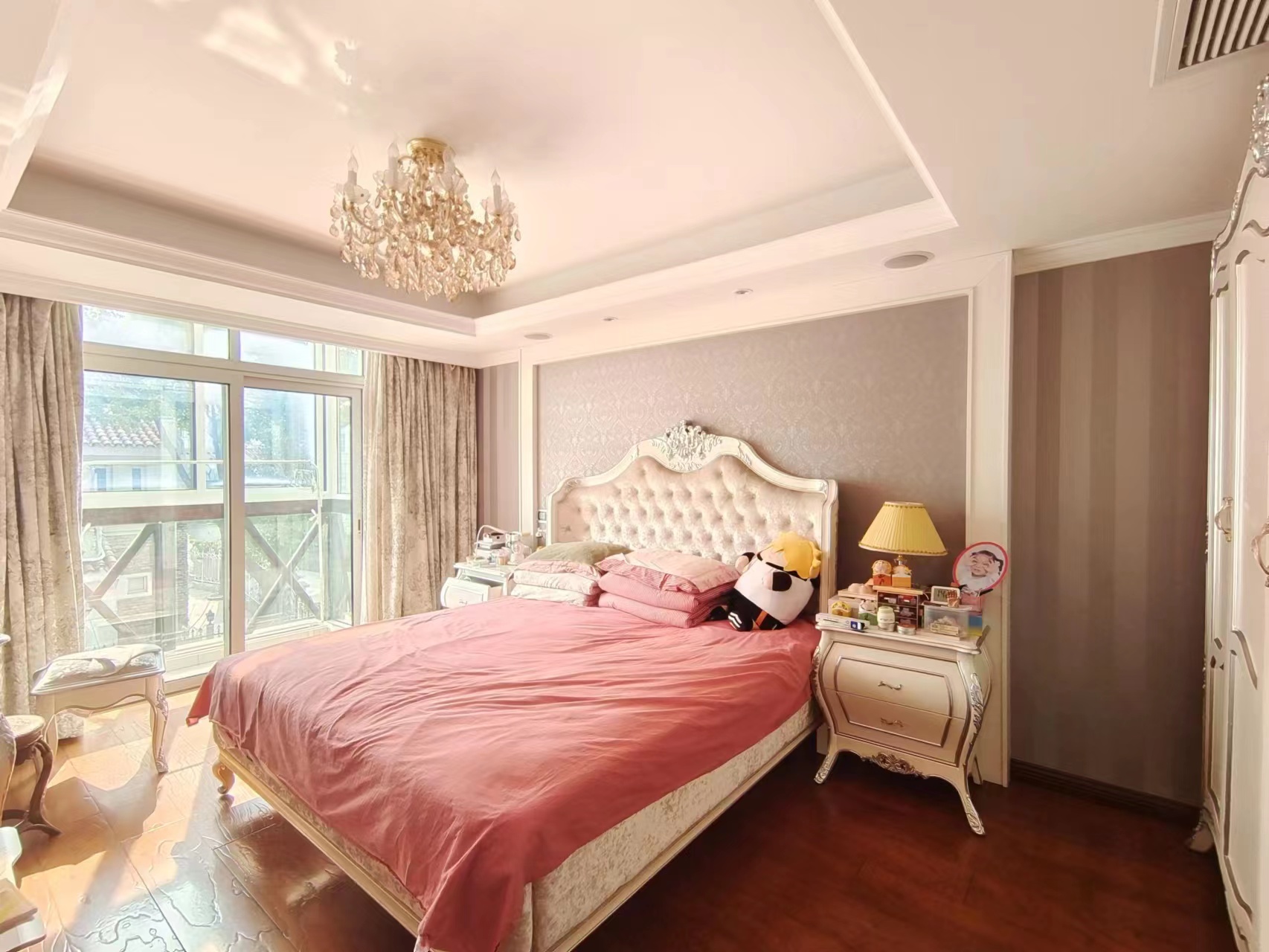 优山美地花园南区 4室2厅3卫 309m²