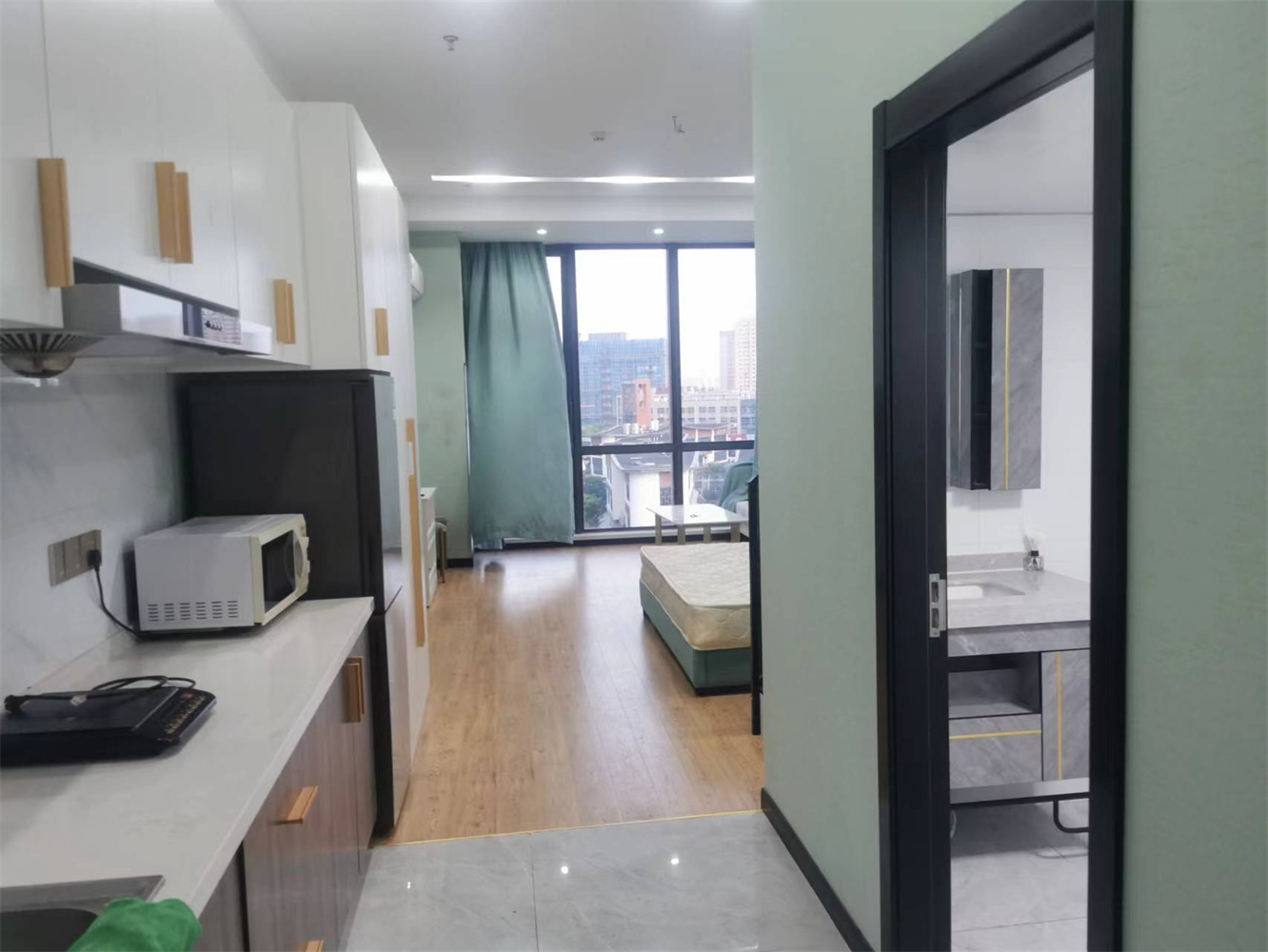 圆融堤调 1室1厅1卫 53m&sup2;