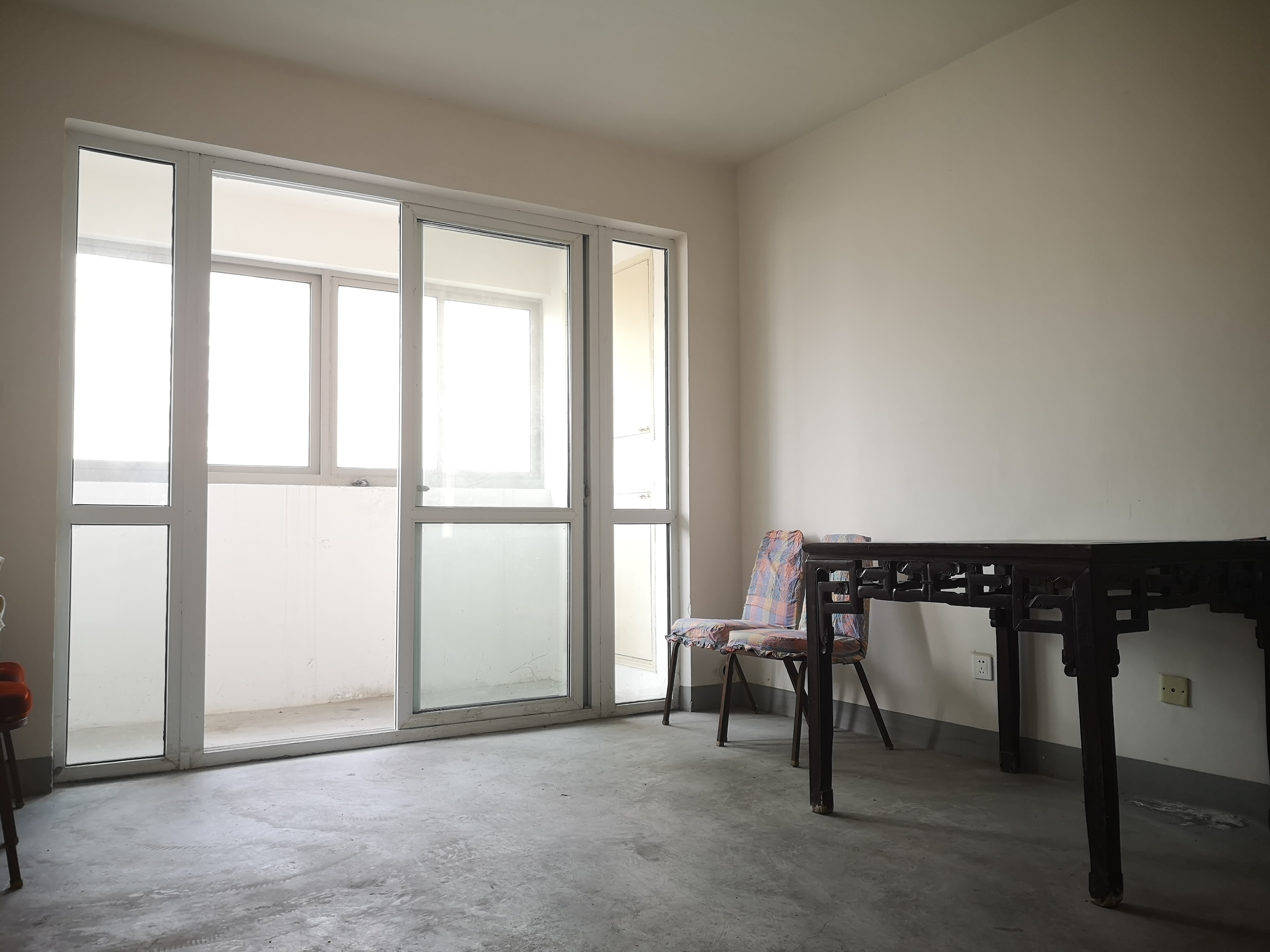 世濠花园 3室2厅1卫 124m&sup2;