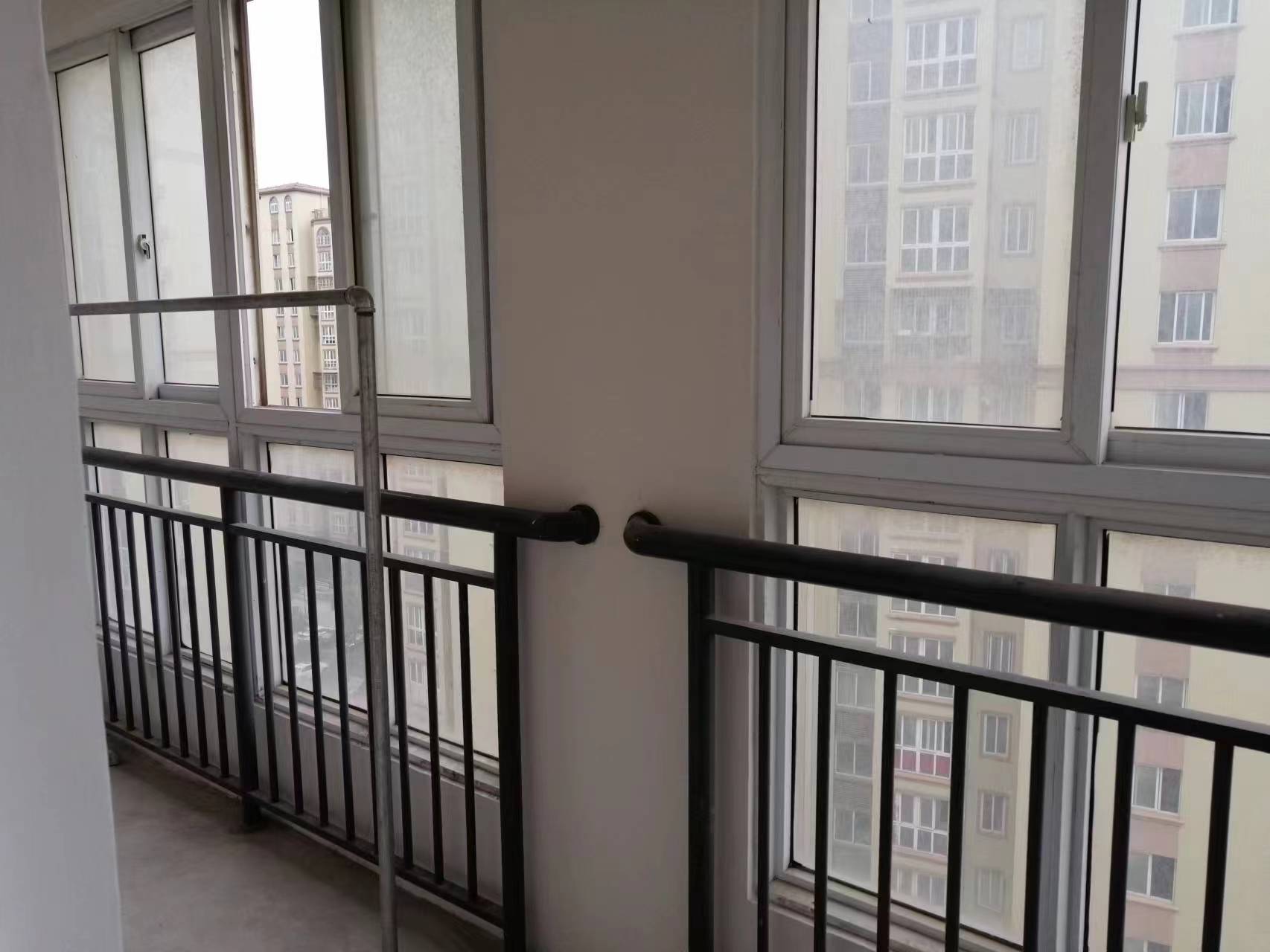 幸福锦园 2室2厅1卫 88m&sup2;
