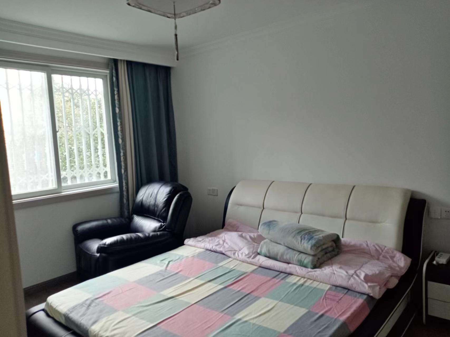 濠河经典苑 4室2厅2卫 175m&sup2;