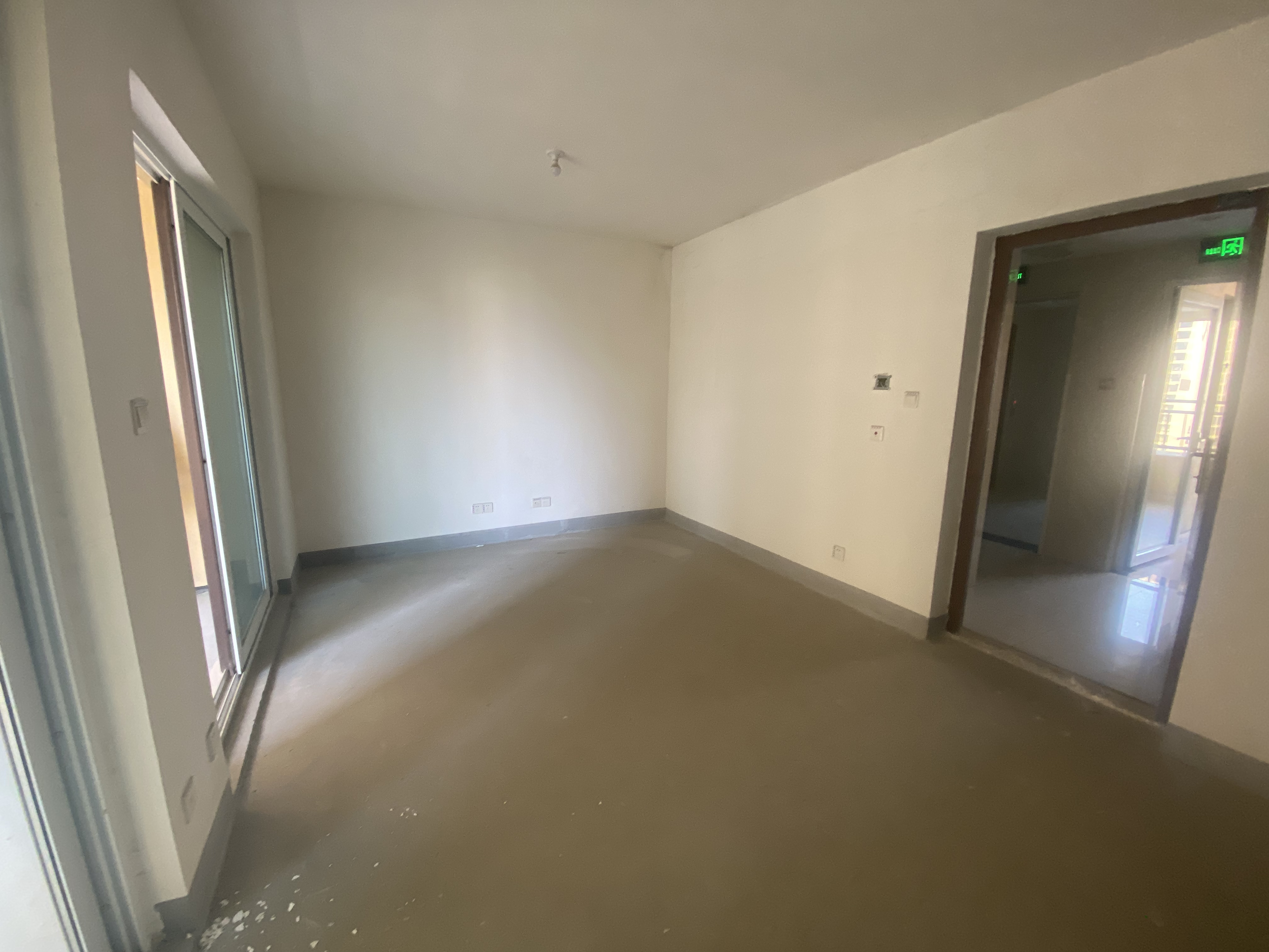 世茂九龙庭 3室2厅1卫 89.00m&sup2;