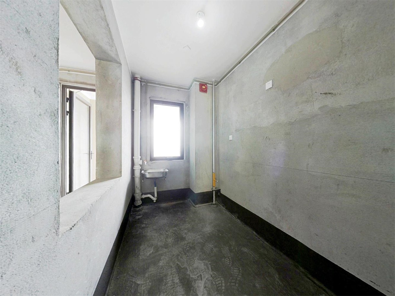 保利香槟国际 4室2厅2卫 140m&sup2;