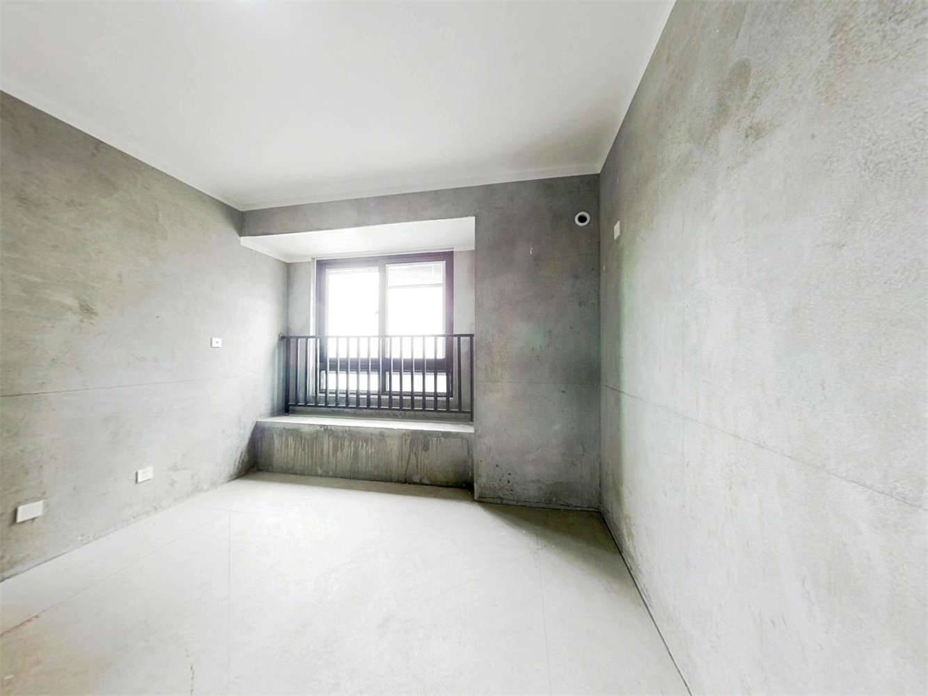 保利香槟国际 4室2厅2卫 140m&sup2;