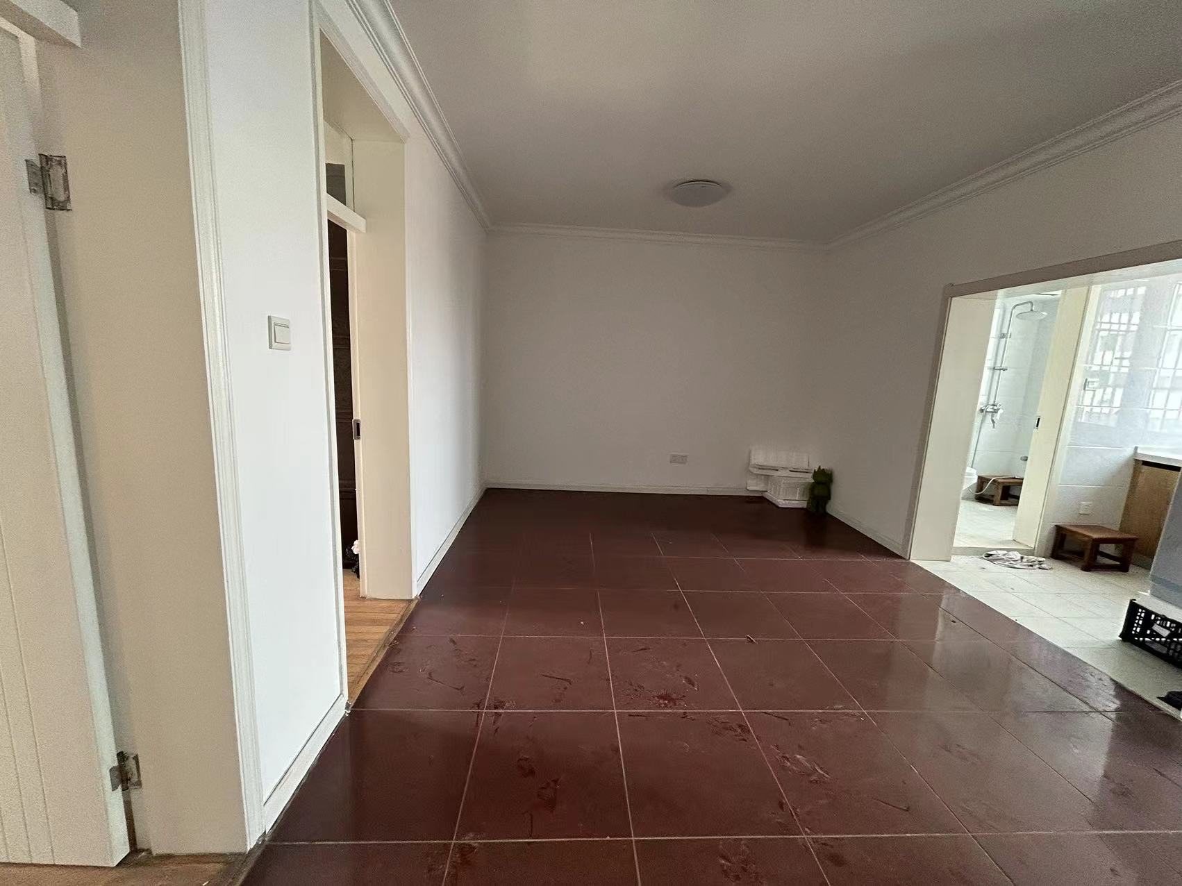 人民中路92号 2室1厅1卫 99m&sup2;