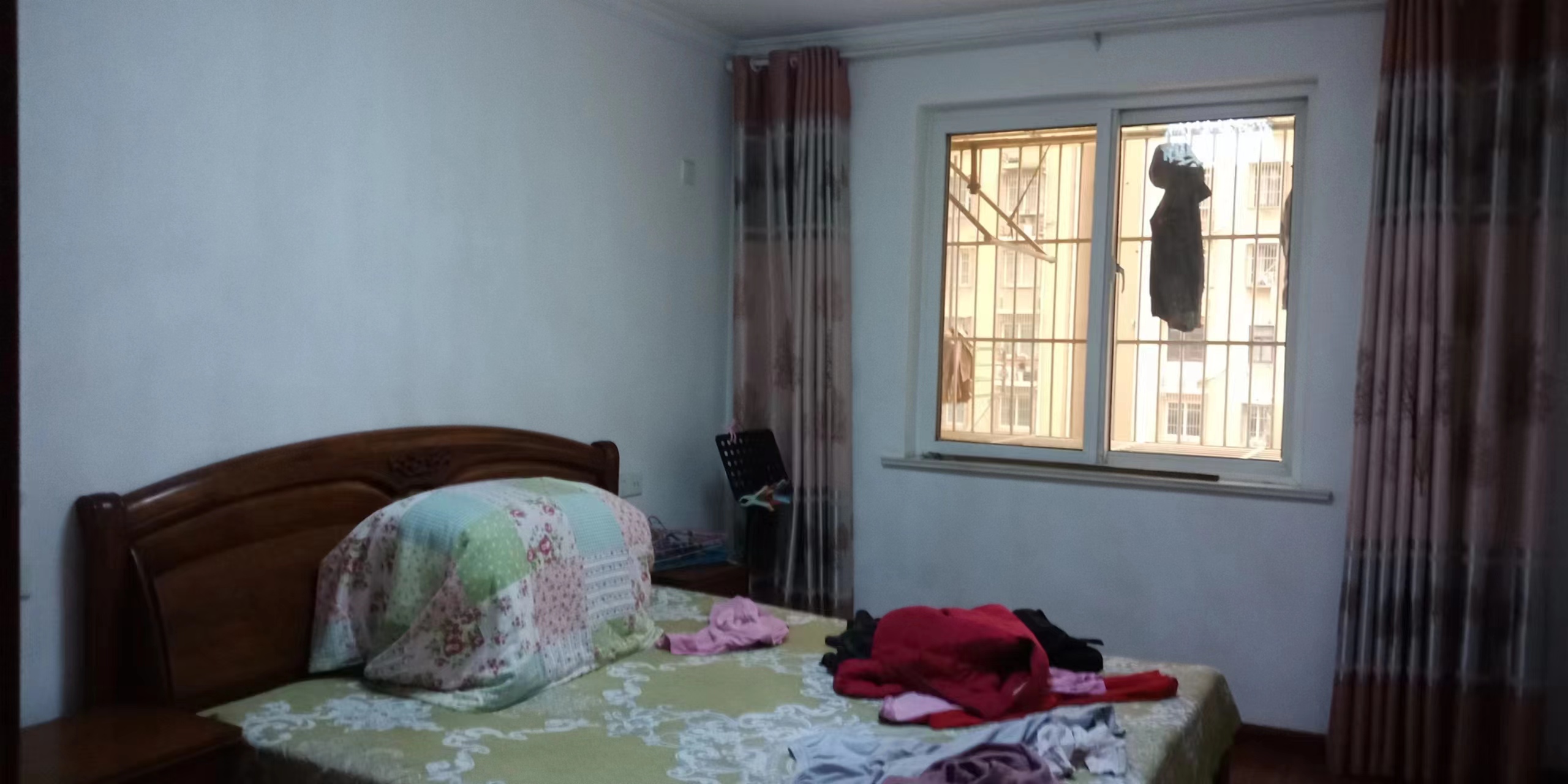 紫东花苑 3室2厅1卫 137m&sup2;