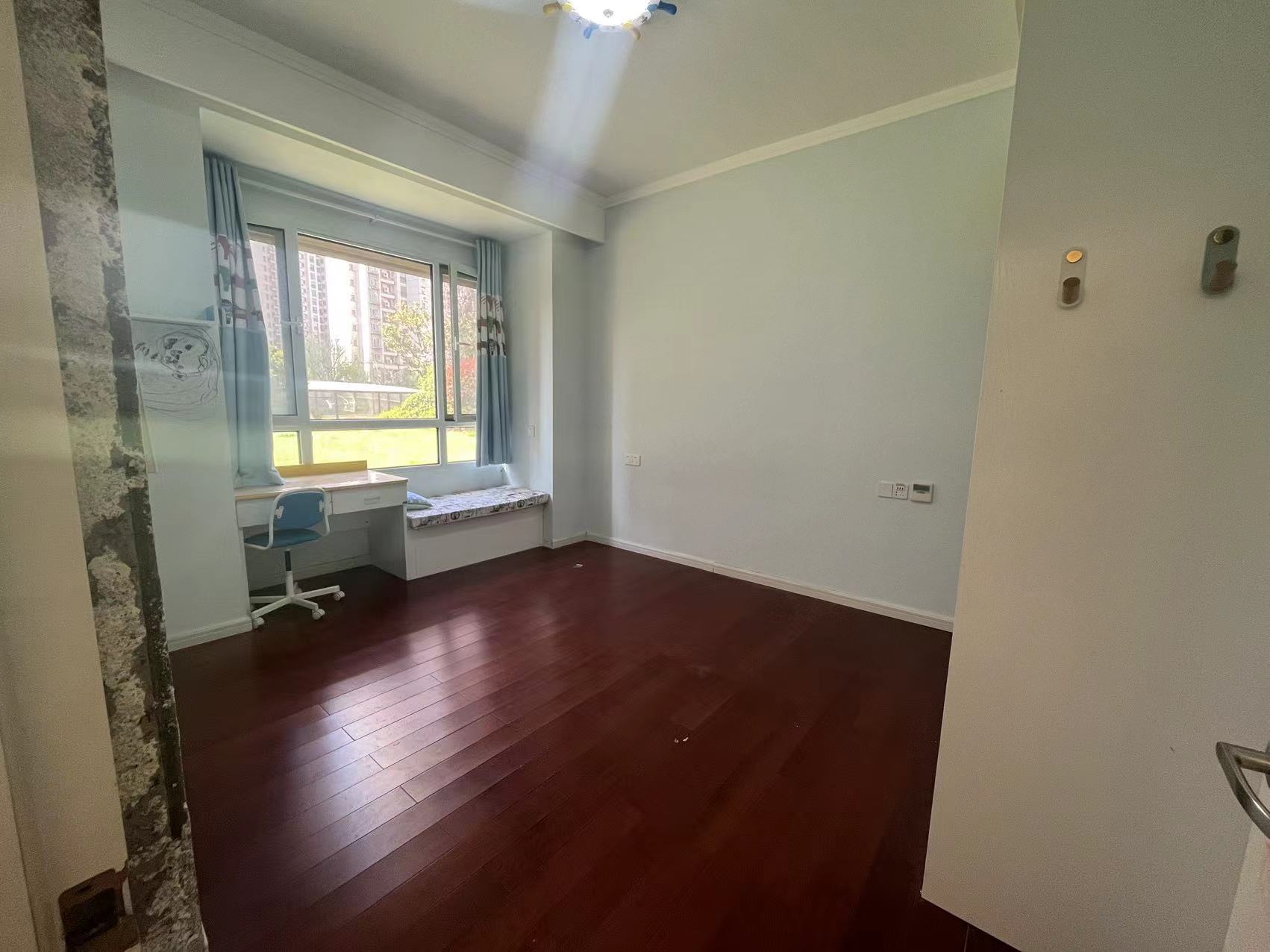 中南世纪花城三期 3室2厅1卫 123.4m&sup2;
