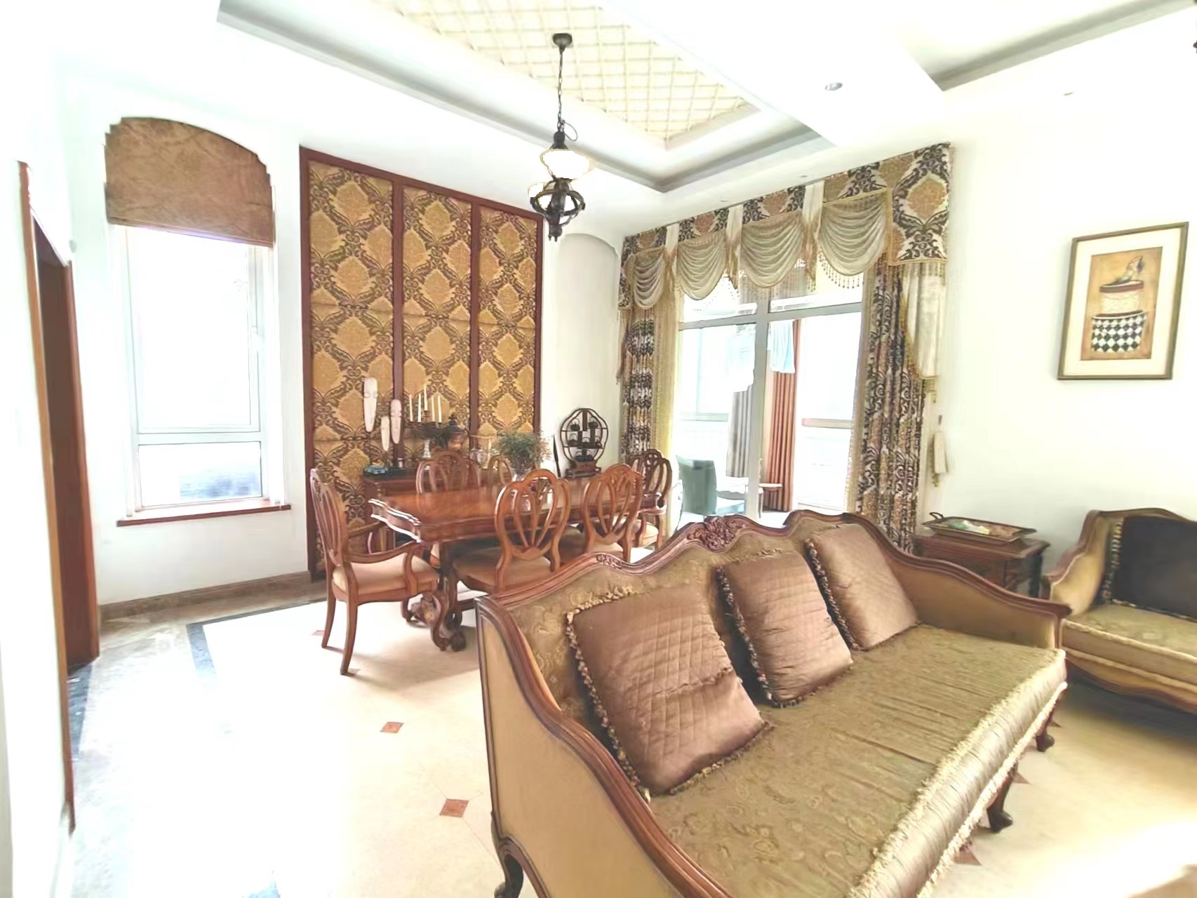 军山花园 4室2厅3卫 260.00m&sup2;