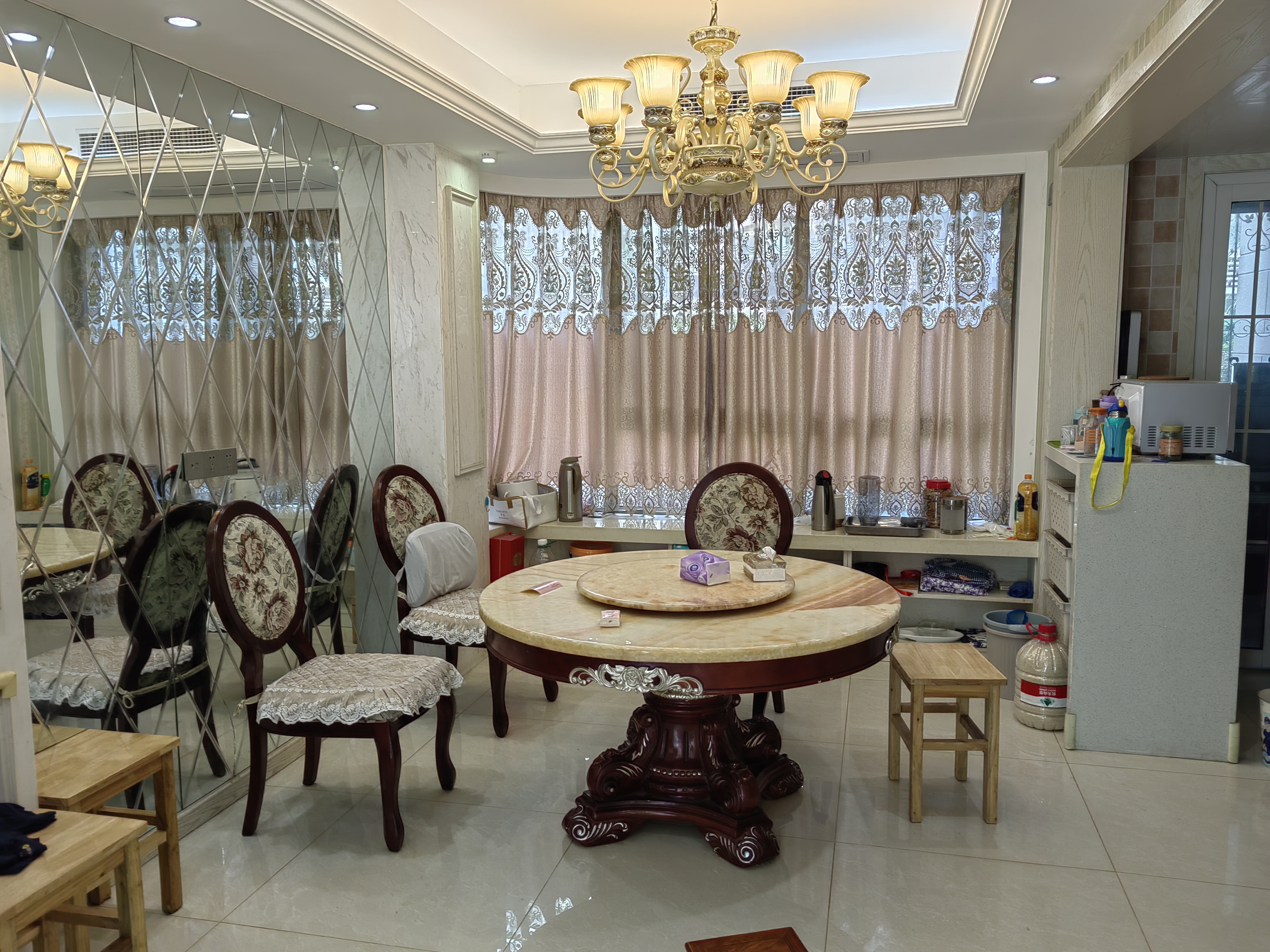 优山美地花园南区 4室2厅2卫 200m&sup2;