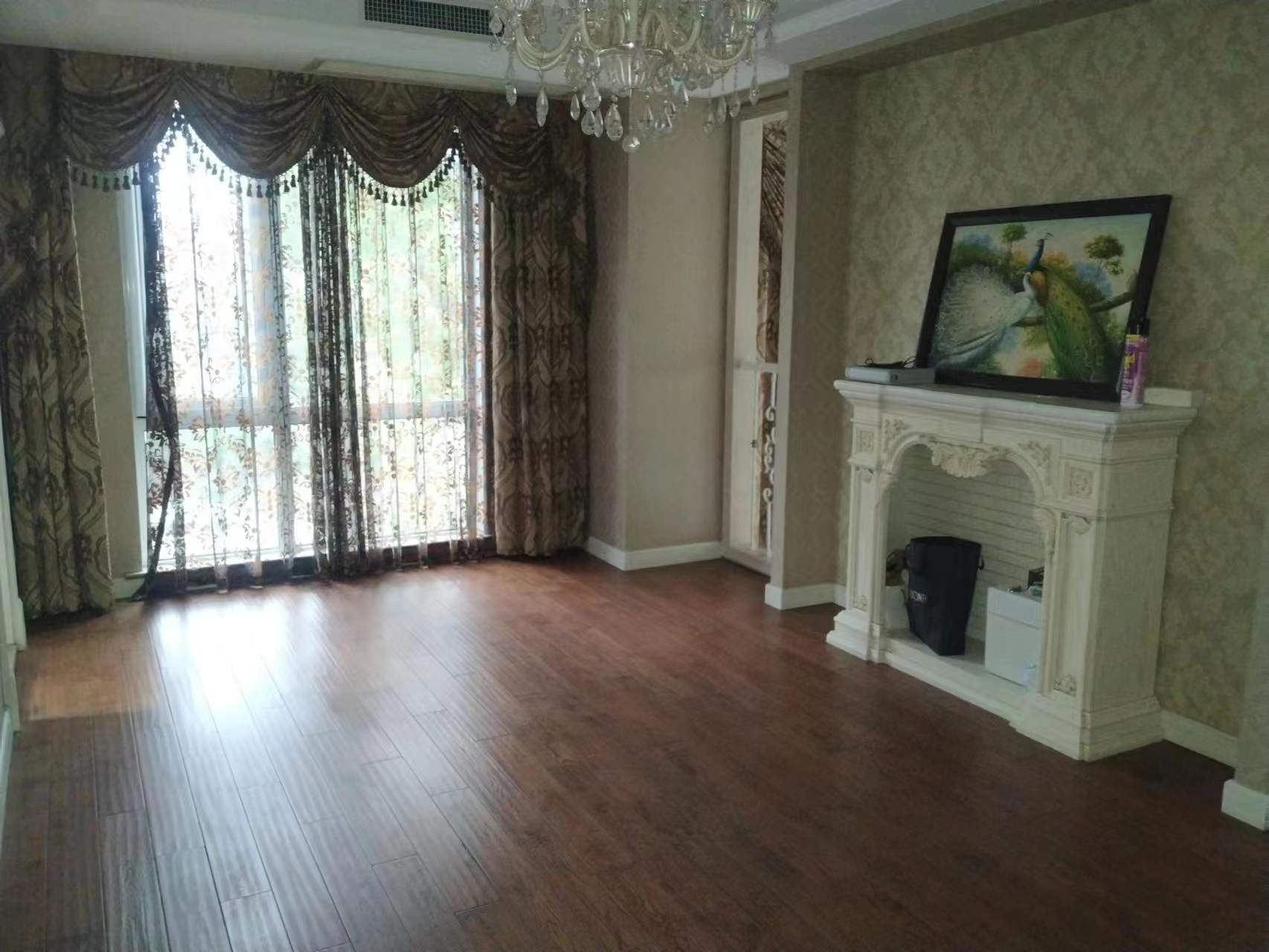第九园 5室3厅2卫 379.00m&sup2;