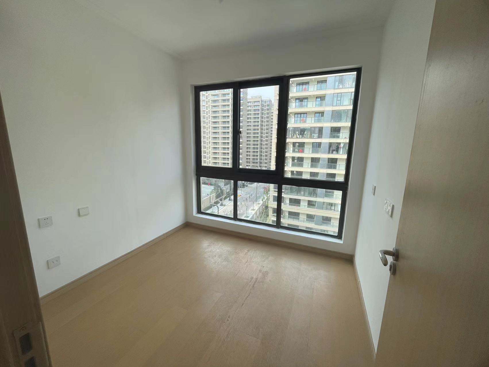 时光漫城 3室2厅1卫 113m&sup2;