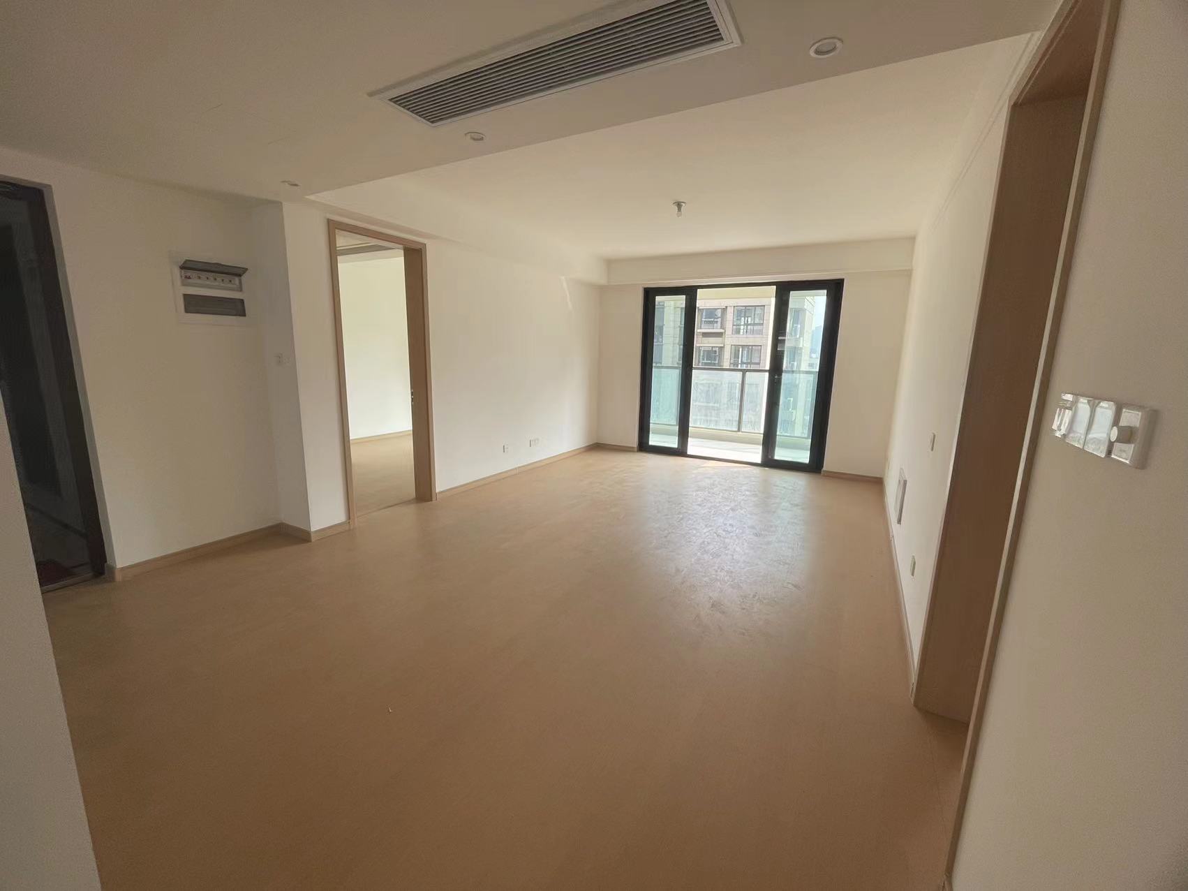 时光漫城 3室2厅1卫 113m&sup2;