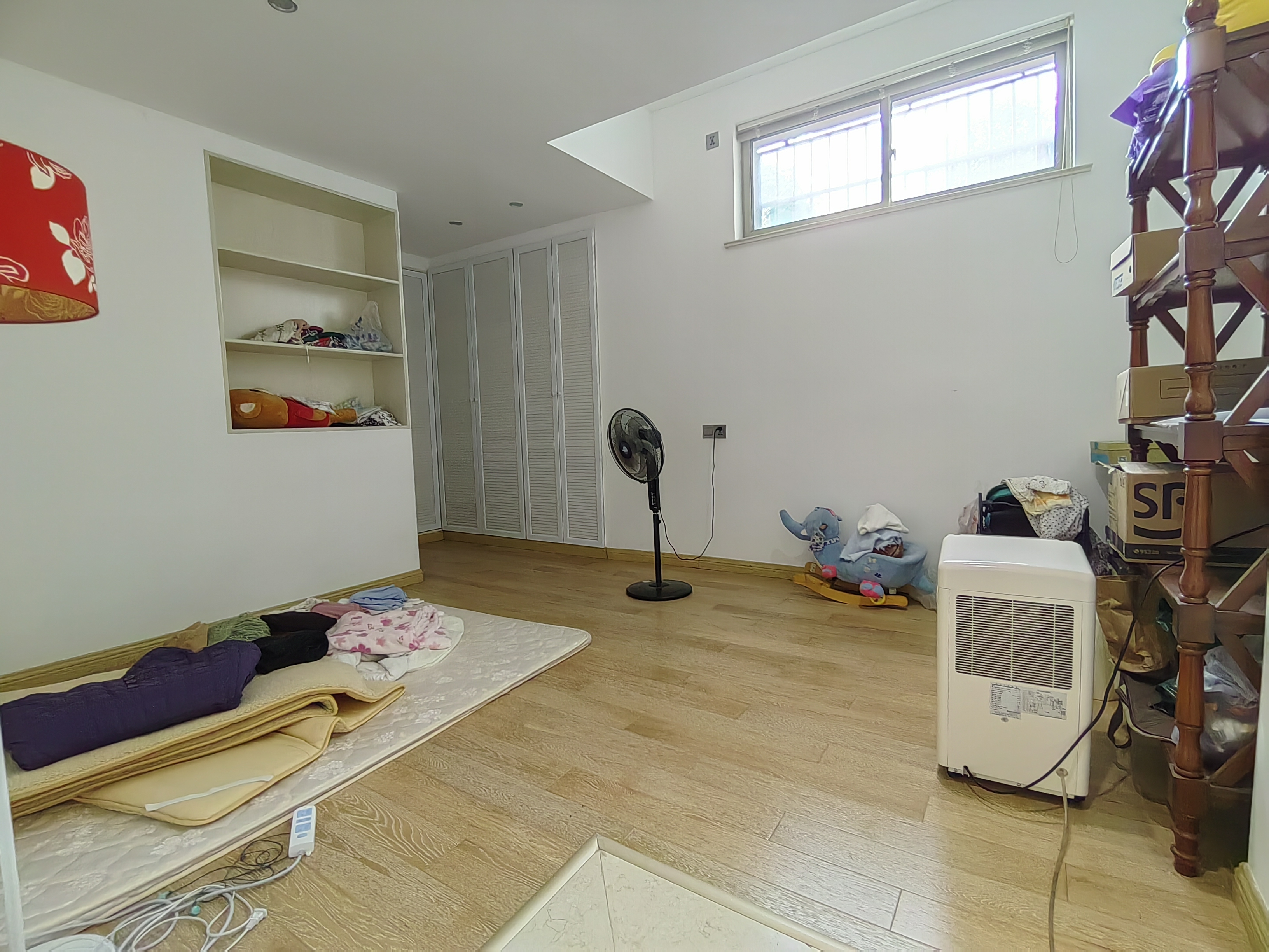 优山美地花园南区 4室6厅3卫 194.00m&sup2;
