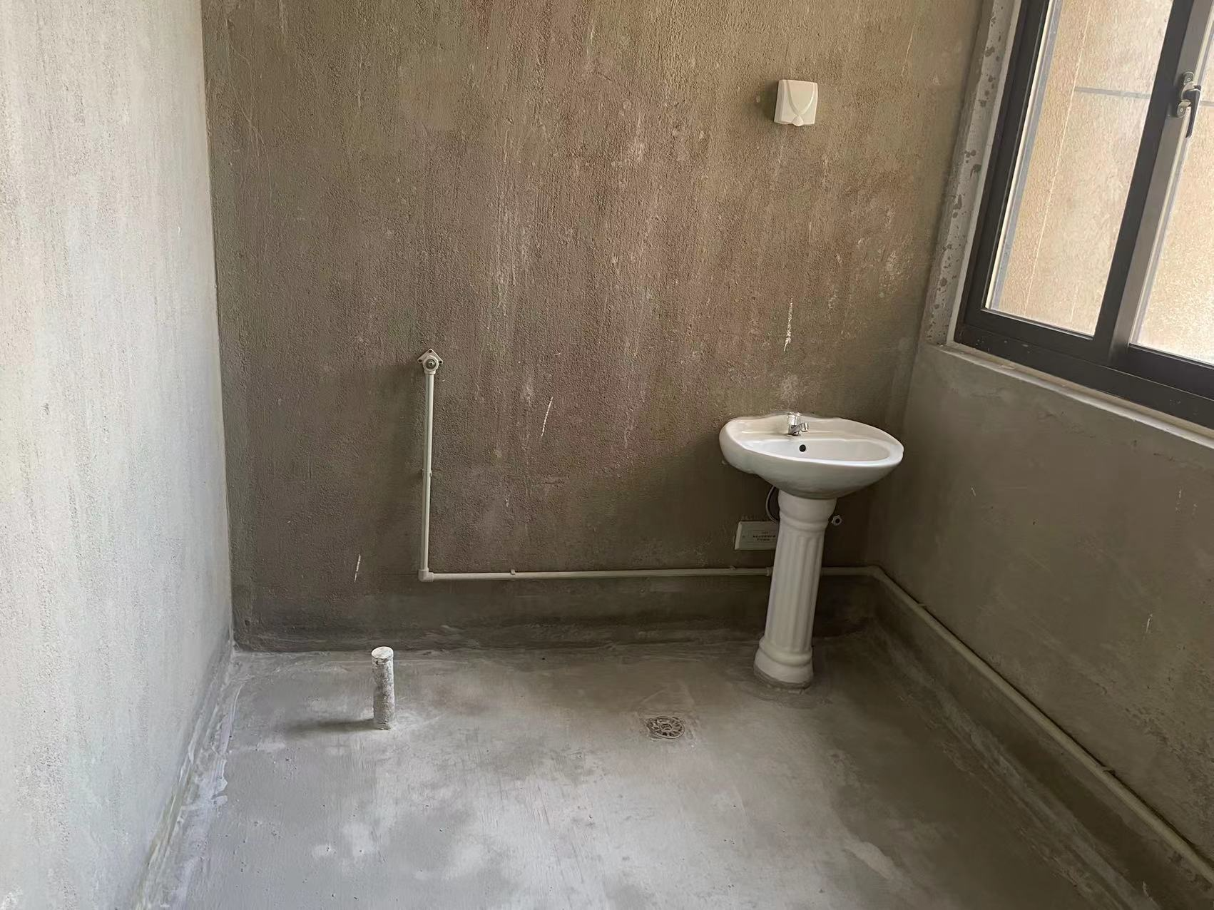山芝庄新苑 3室2厅1卫 11511.00m&sup2;