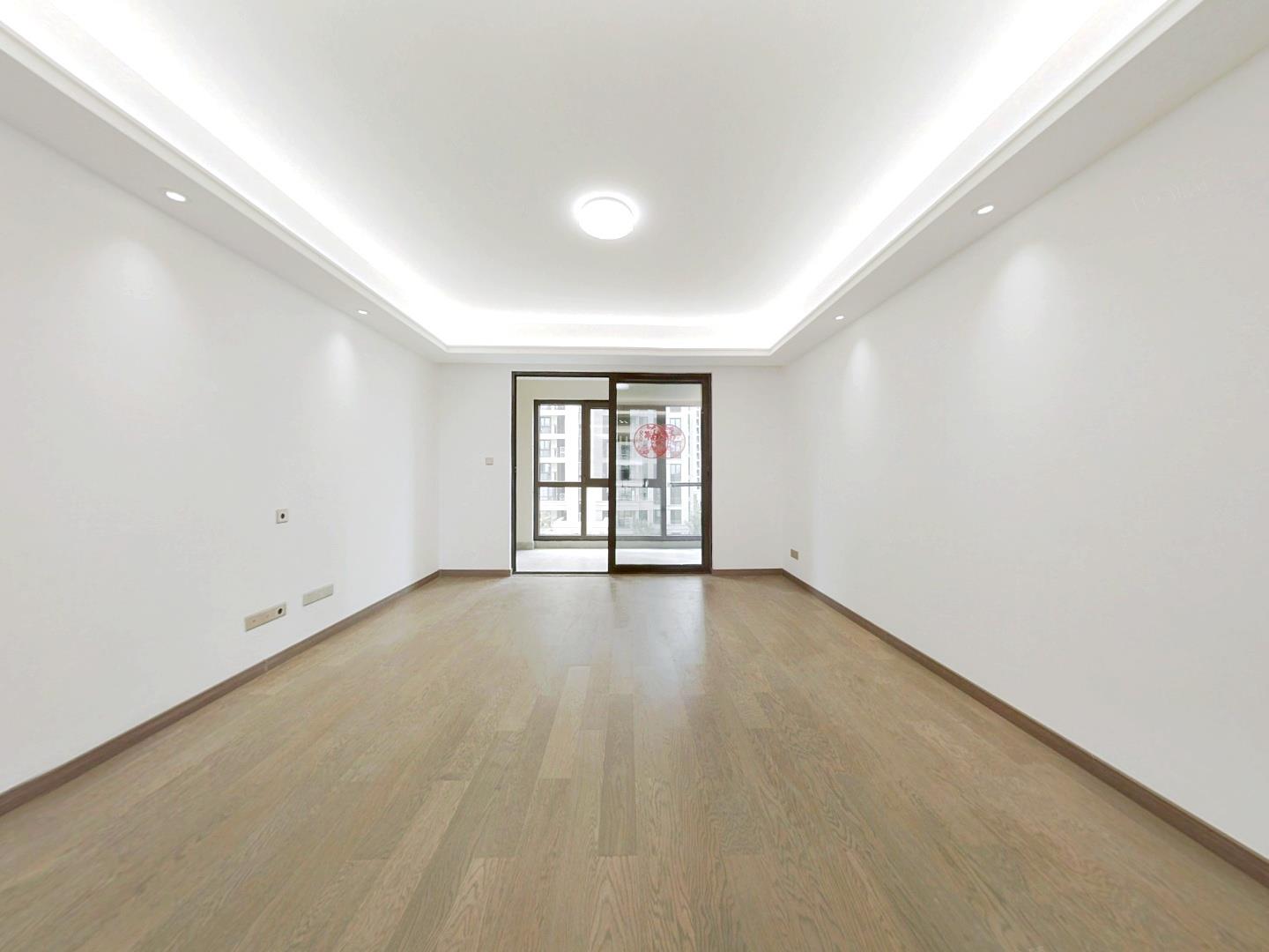 中海上东区 4室2厅3卫 143m&sup2;