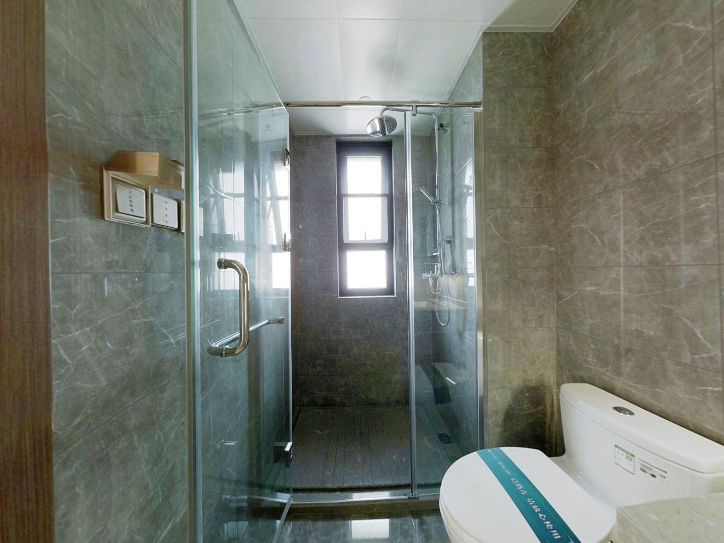 中海上东区 4室2厅3卫 143m&sup2;