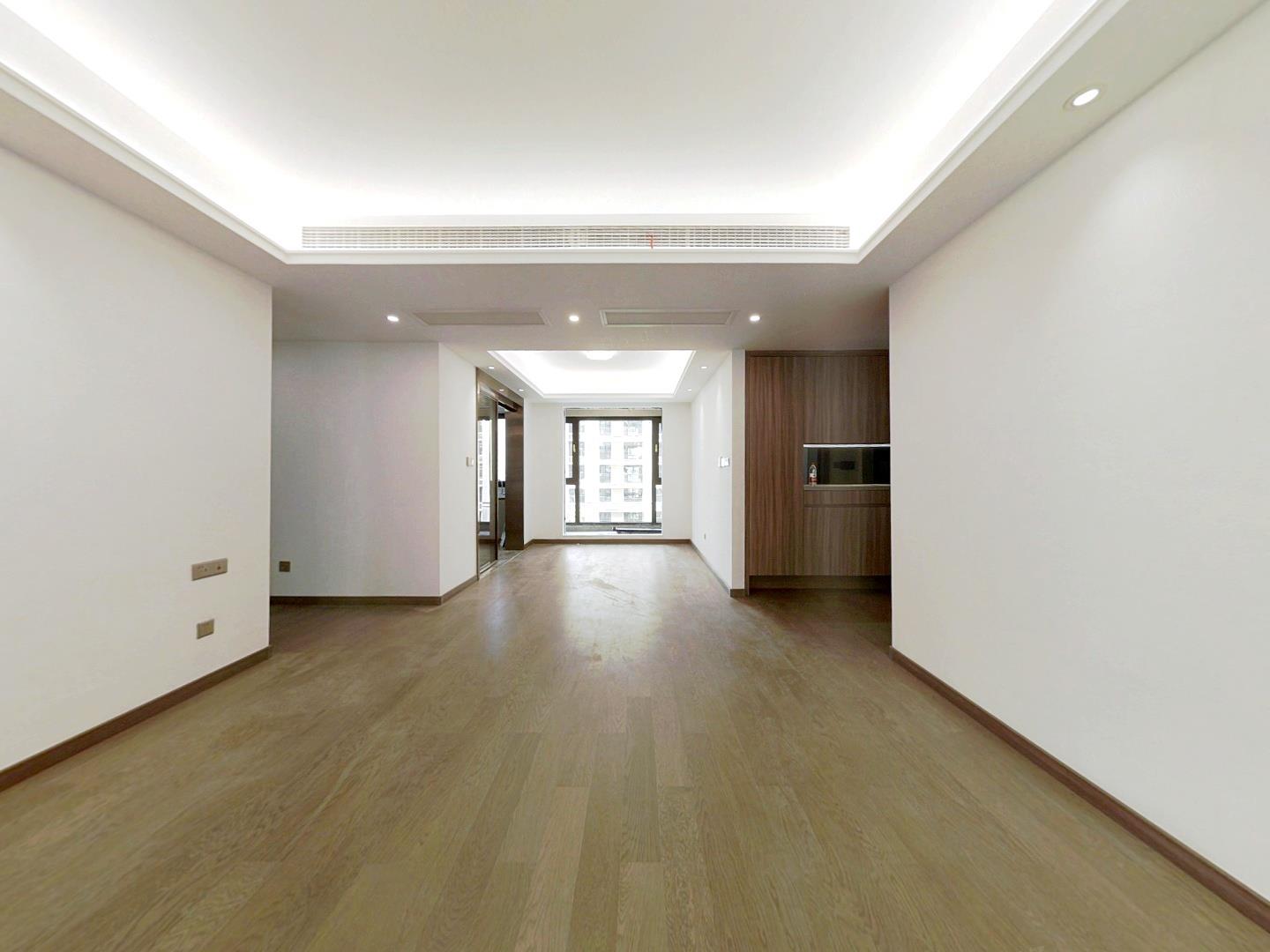 中海上东区 4室2厅3卫 143m&sup2;
