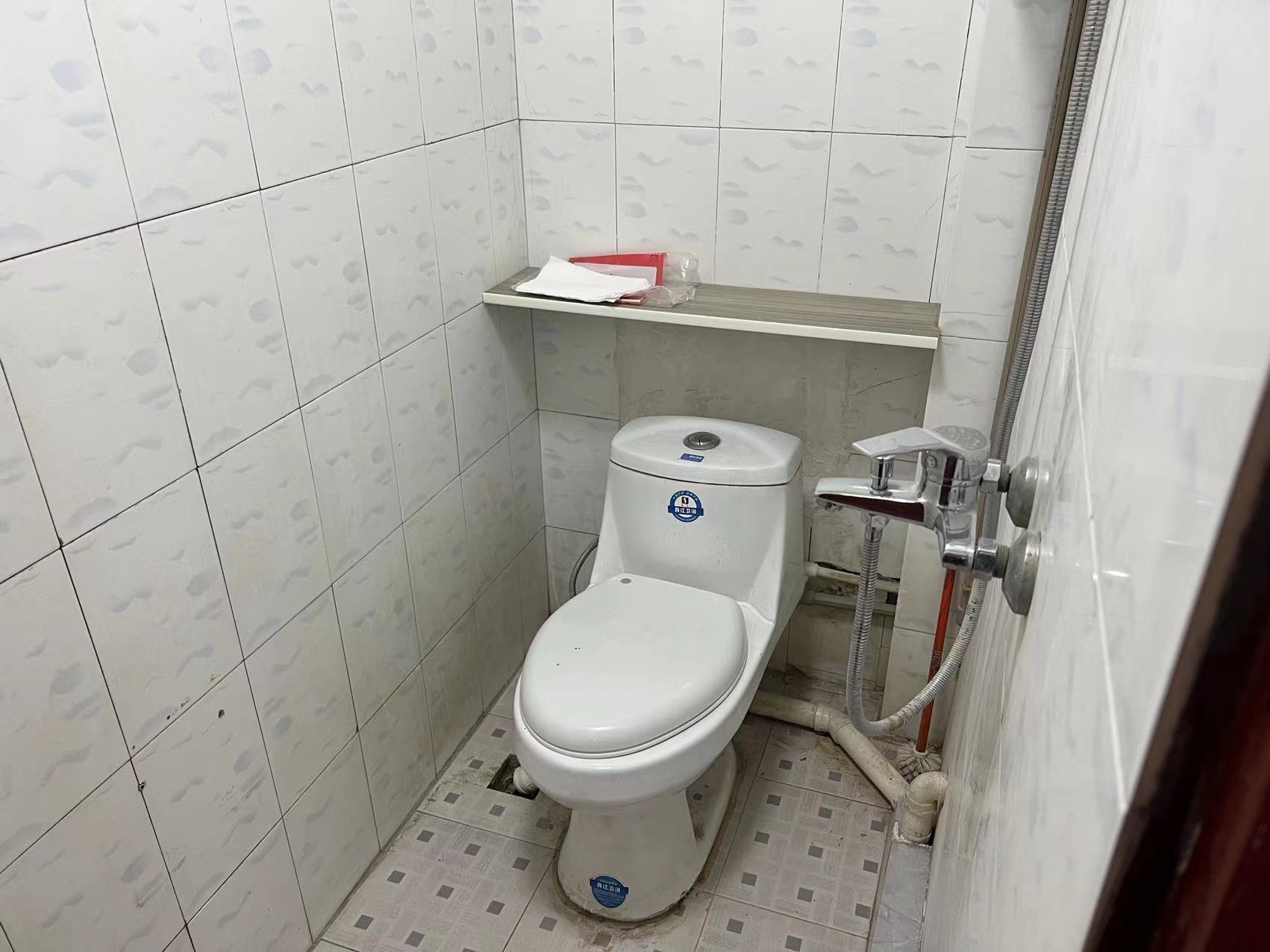 南大街64号 2室1厅1卫 39m&sup2;