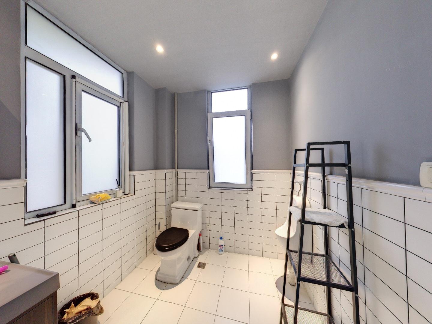 万濠山庄 4室2厅2卫 327.66m²