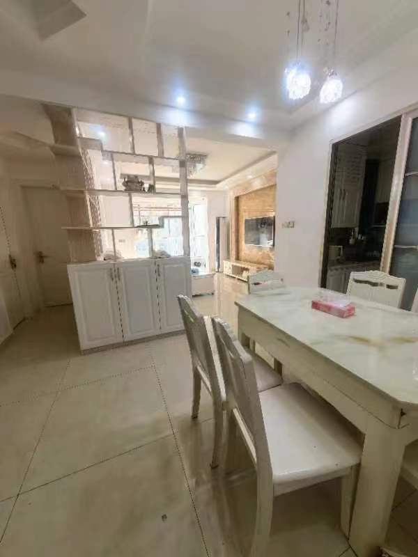 幸福天地二期 2室2厅1卫 89m²