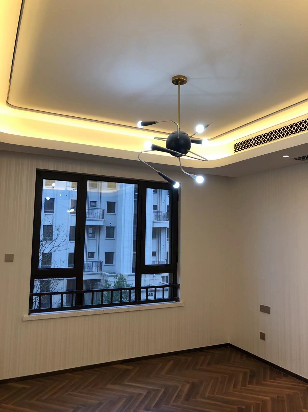中海铂樾府 4室2厅2卫 208.00m&sup2;