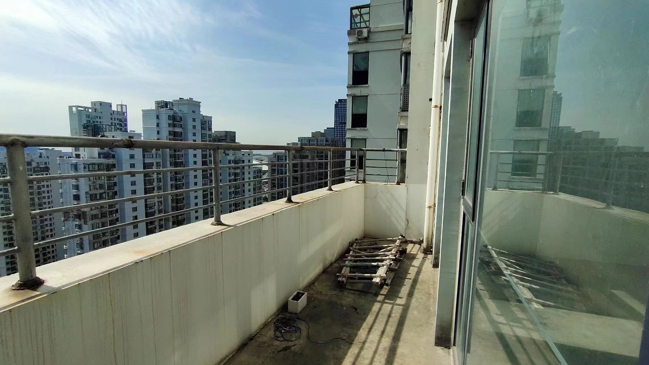 中南世纪城北区 5室3厅4卫 268m&sup2;
