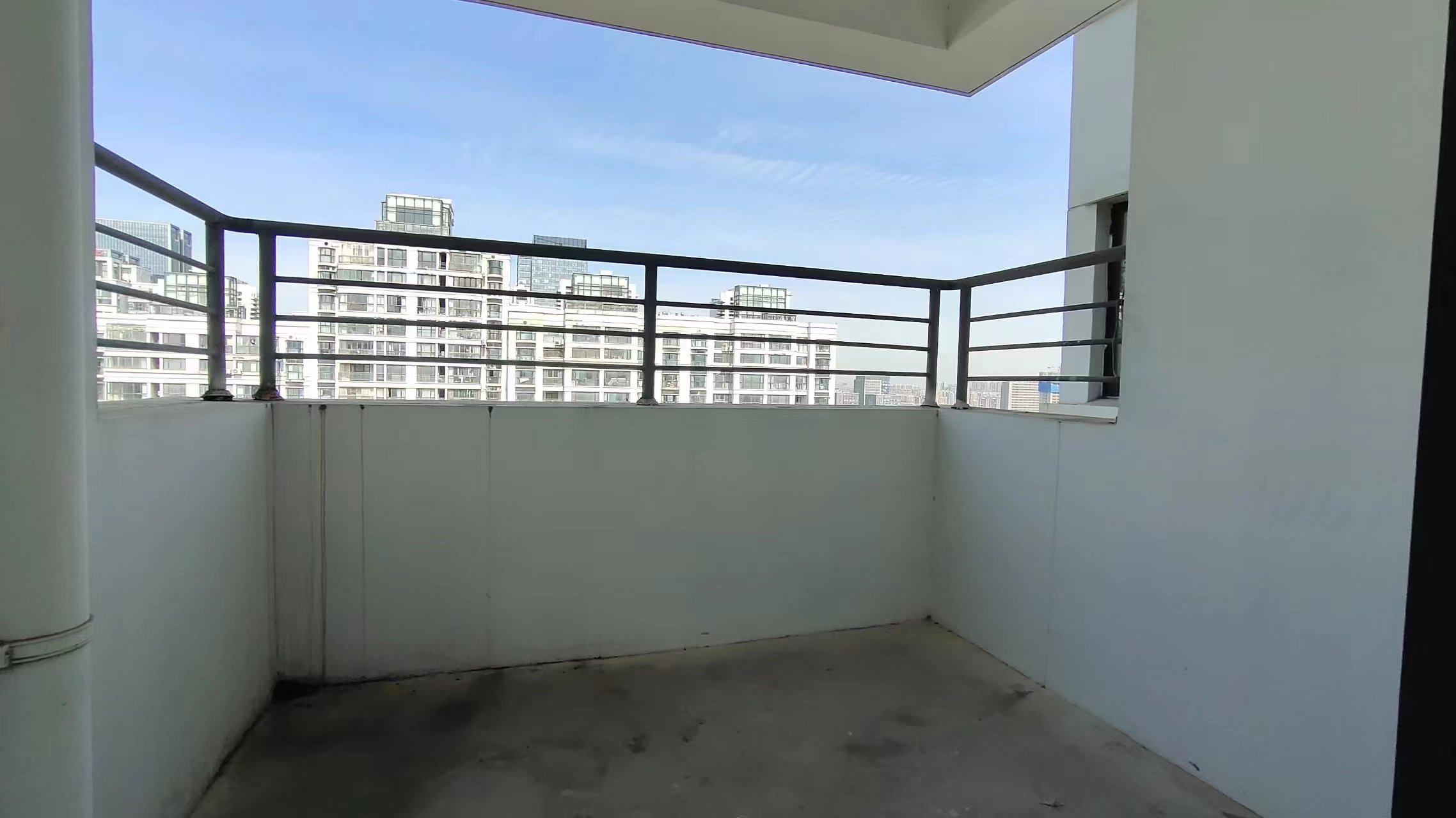 中南世纪城北区 5室3厅4卫 268m&sup2;