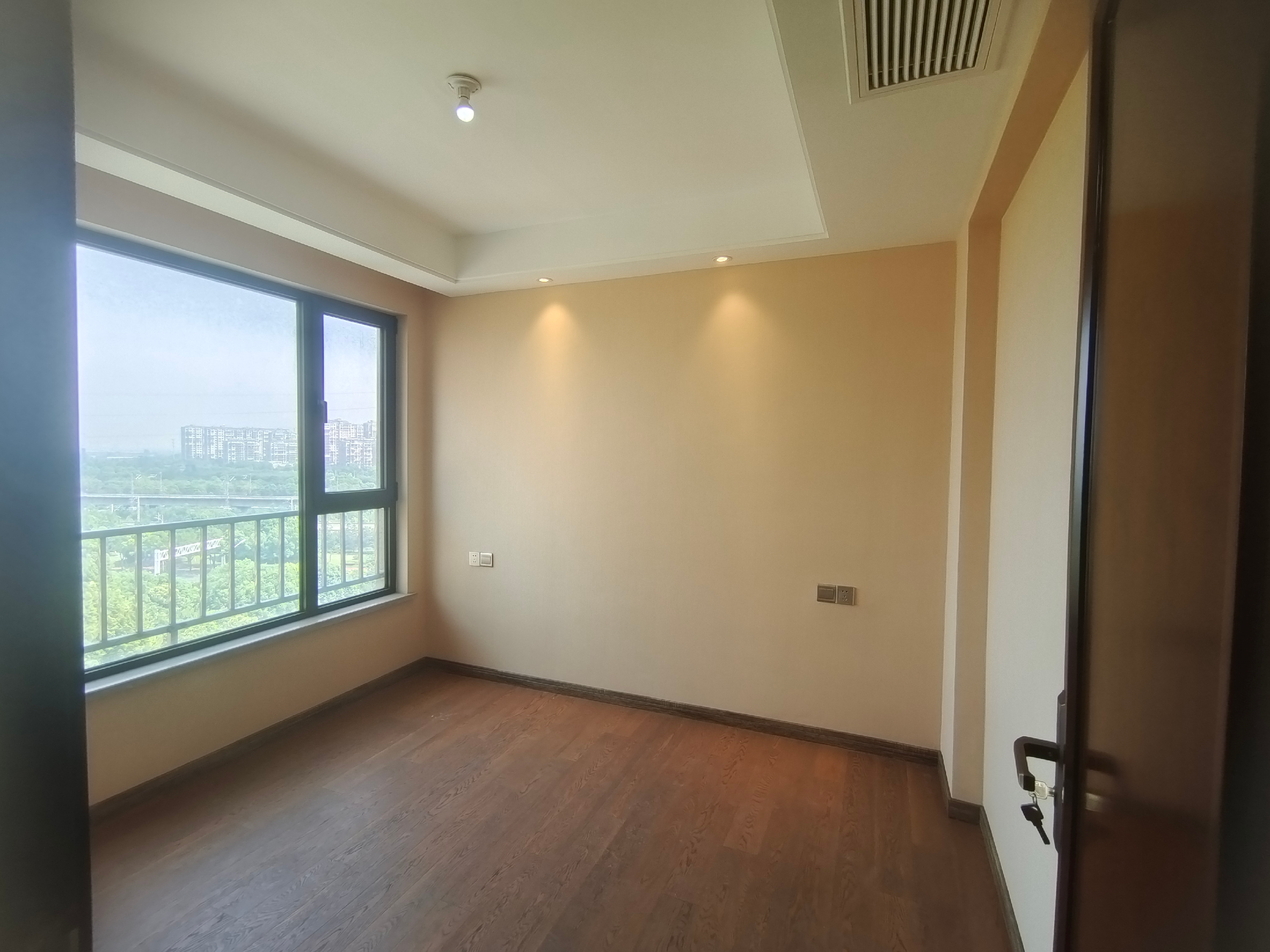 远创樾府 4室2厅2卫 130.8m&sup2;