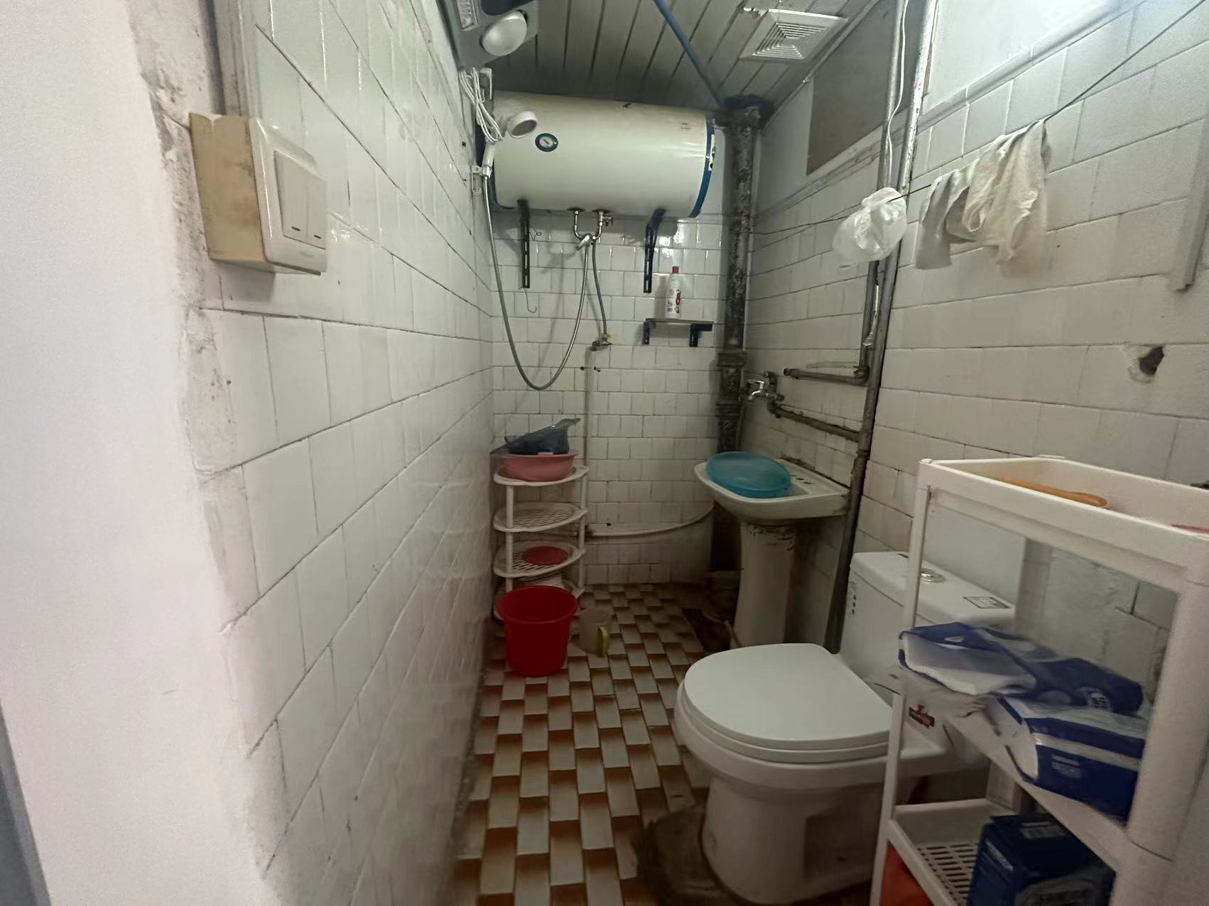 易家桥新村 3室1厅1卫 70.00m&sup2;