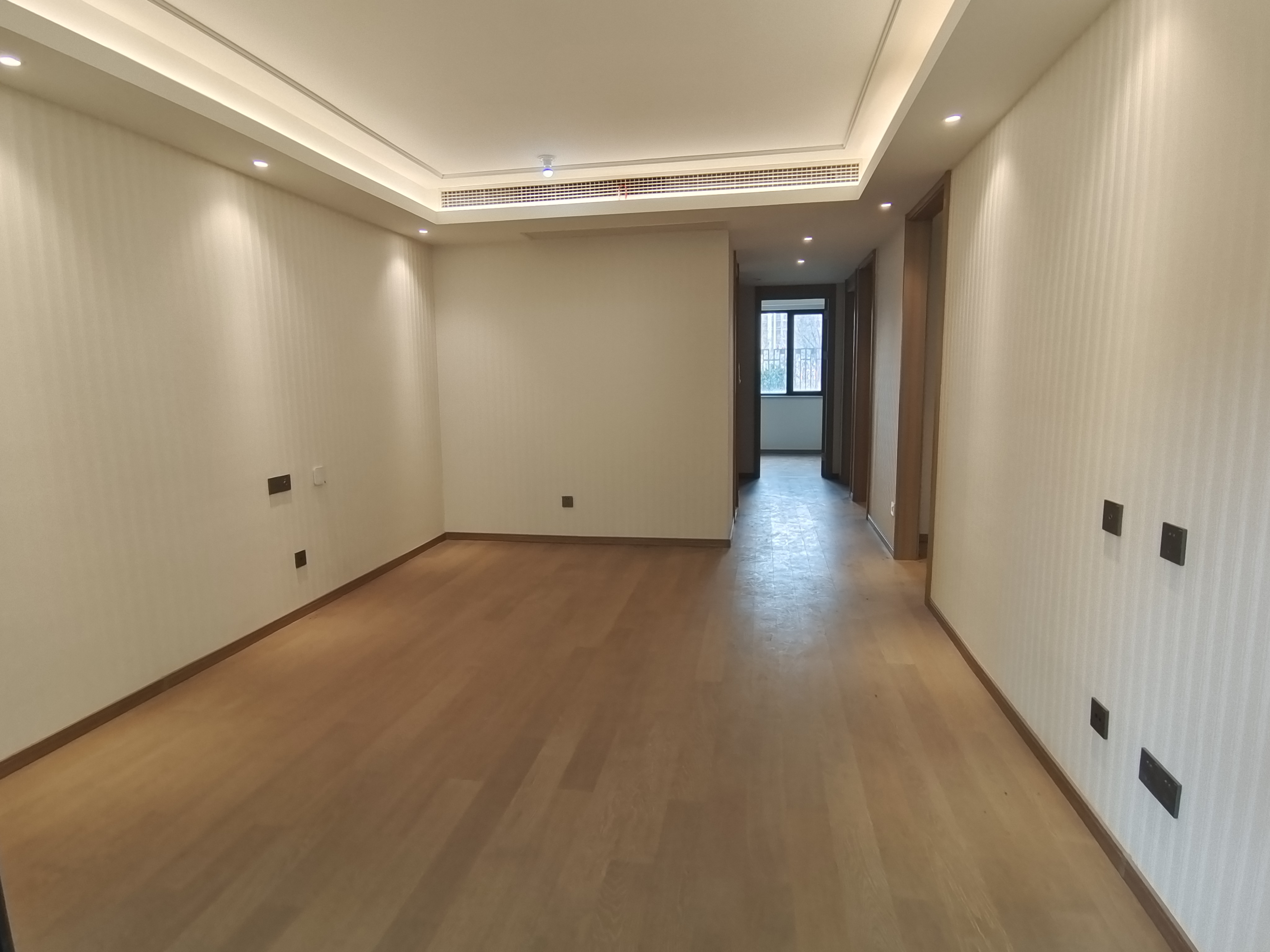 龙湖天宸源著 3室1厅1卫 100.00m&sup2;