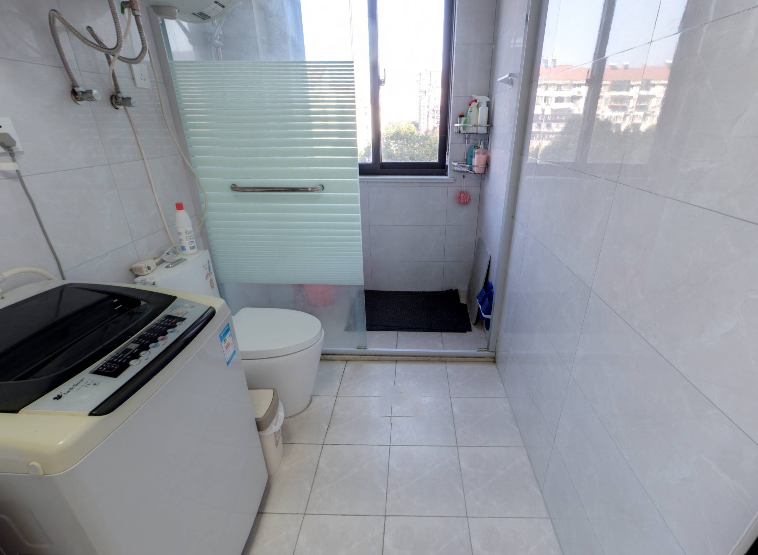 新城新苑 3室2厅2卫 135.00m&sup2;